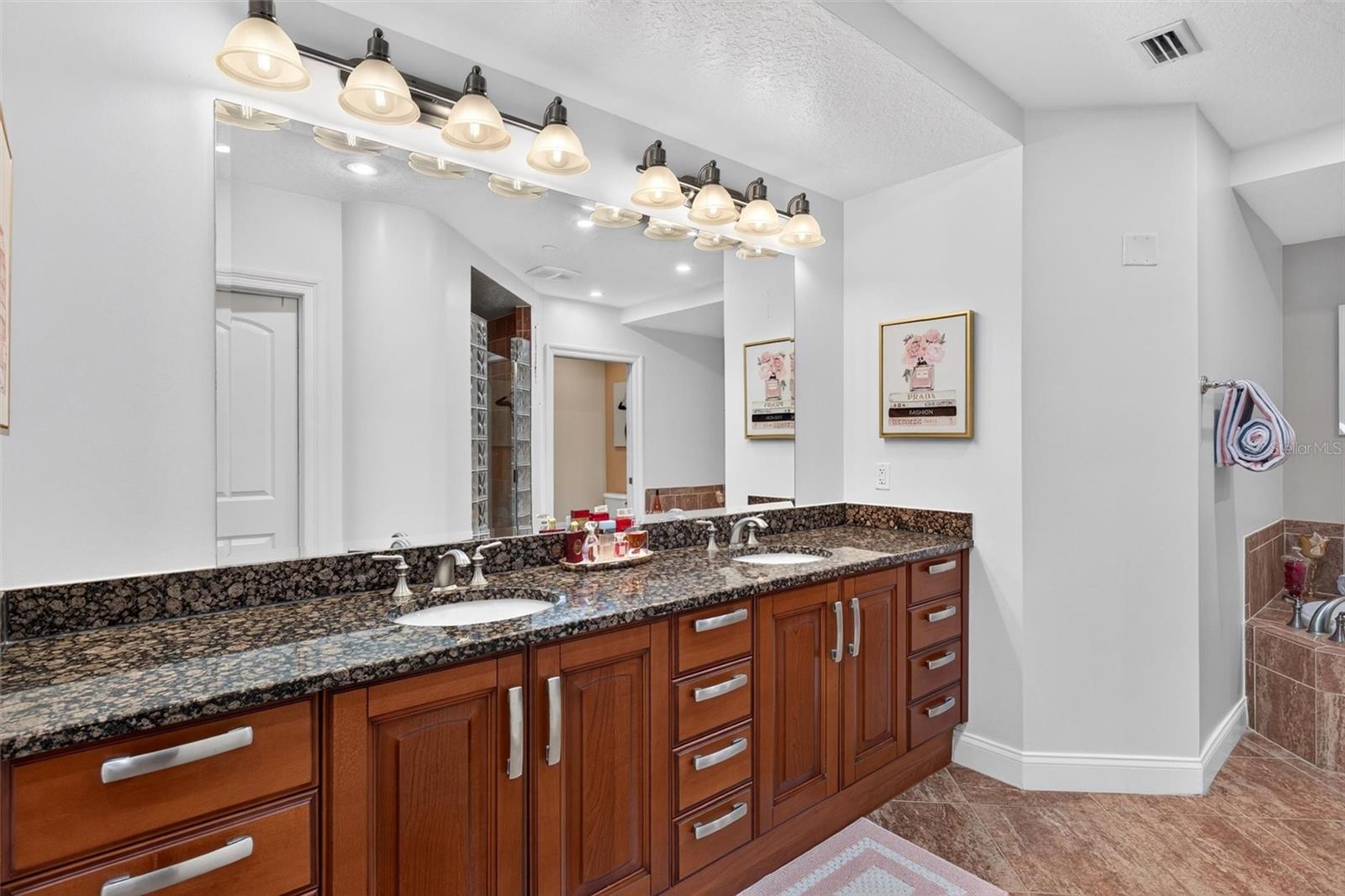 3245 S Atlantic Avenue Unit: 1002