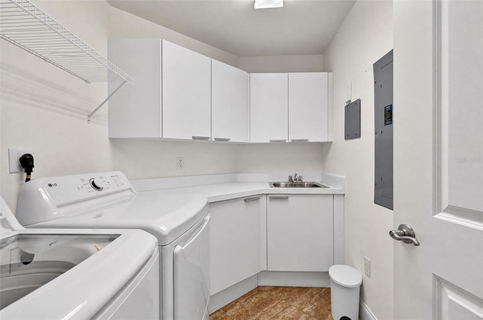3245 S Atlantic Avenue Unit: 1002