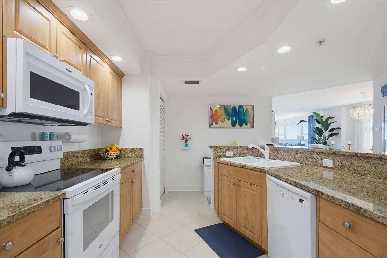 3315 S Atlantic Avenue Unit: 408