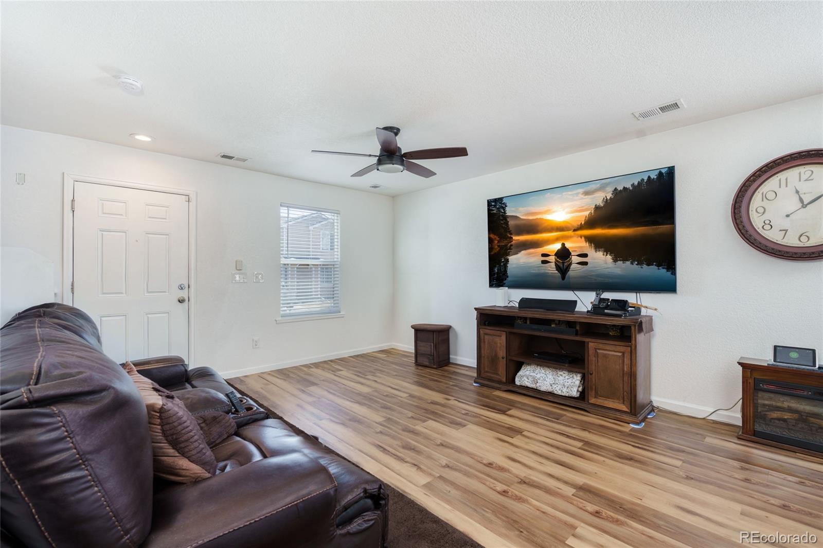 10129 Glencoe Court