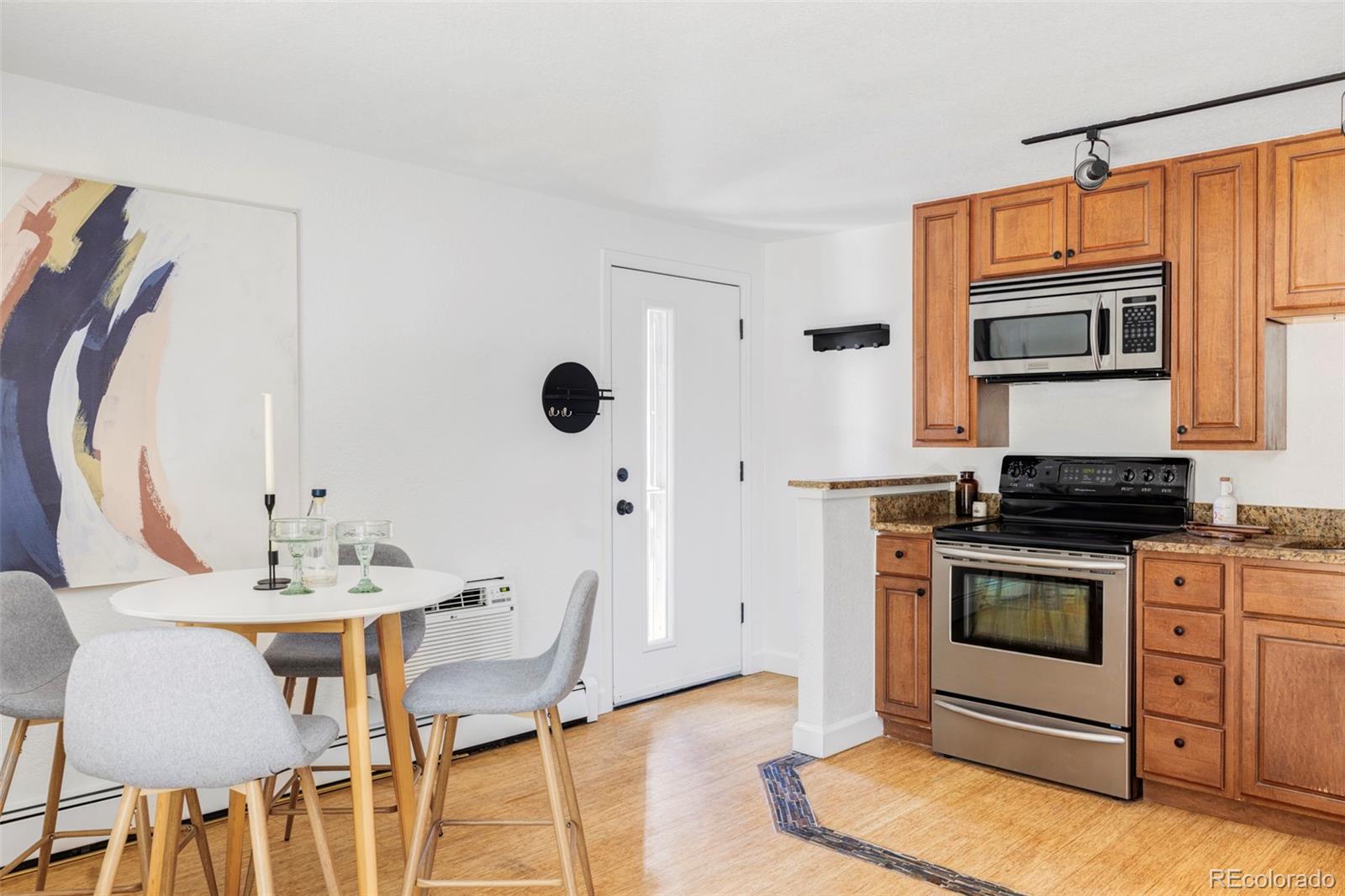 1 N Pearl Street Unit: 201