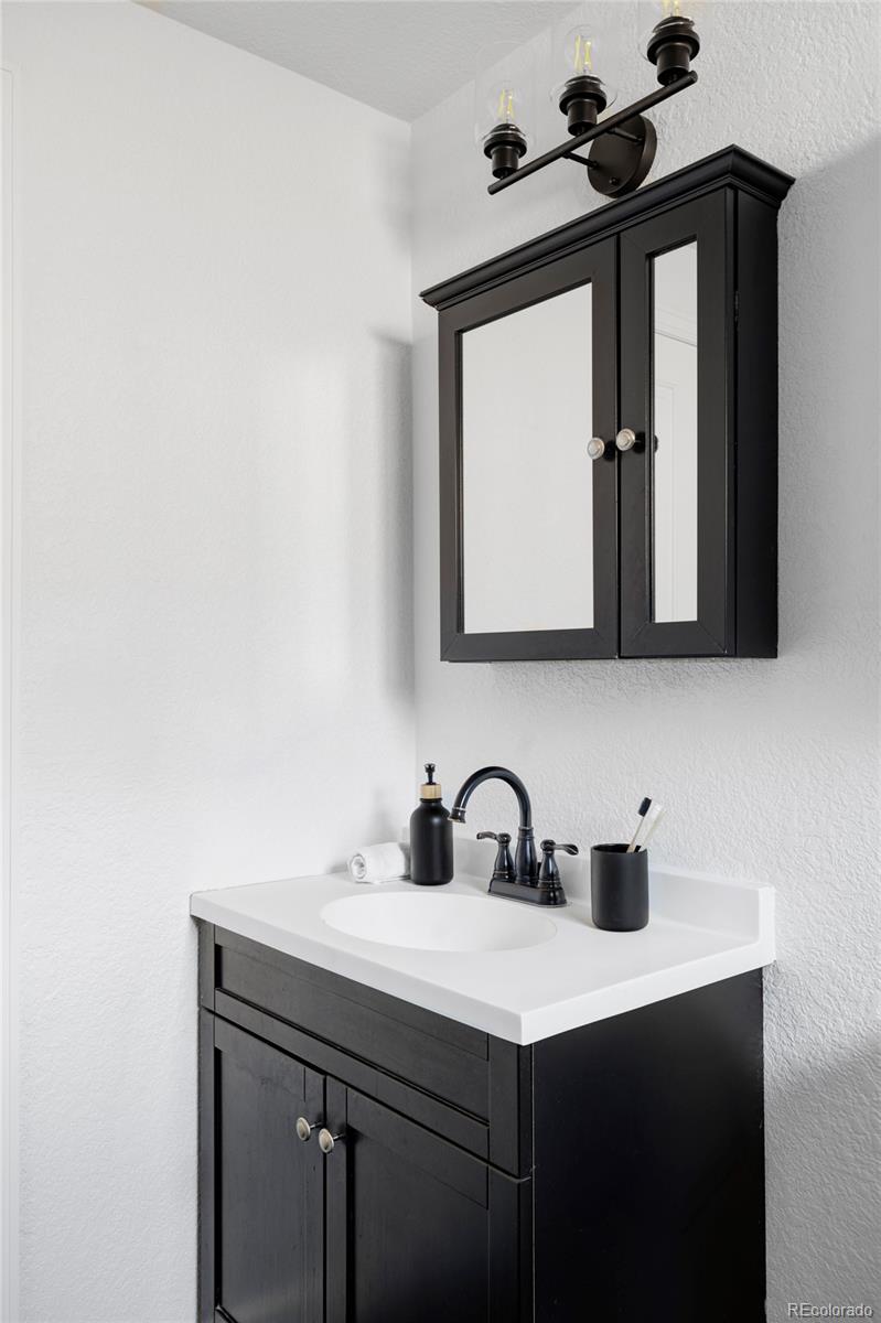 1 N Pearl Street Unit: 201