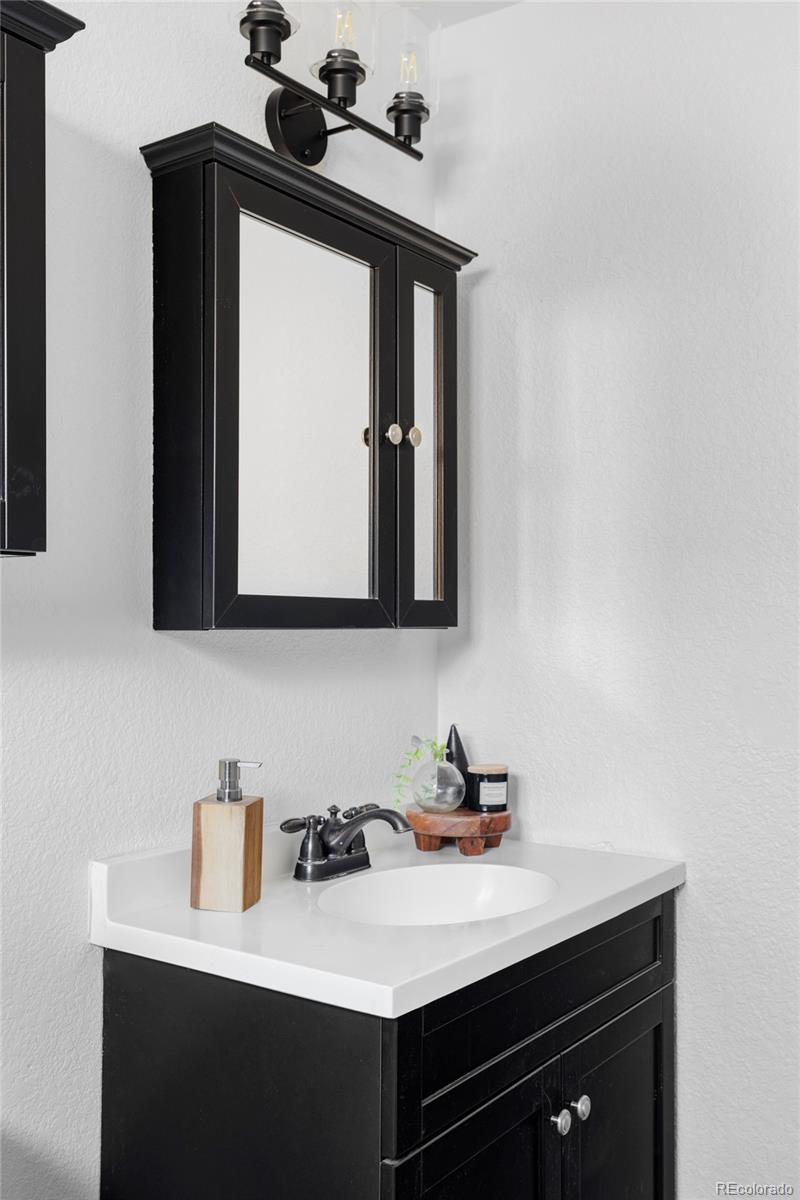 1 N Pearl Street Unit: 201