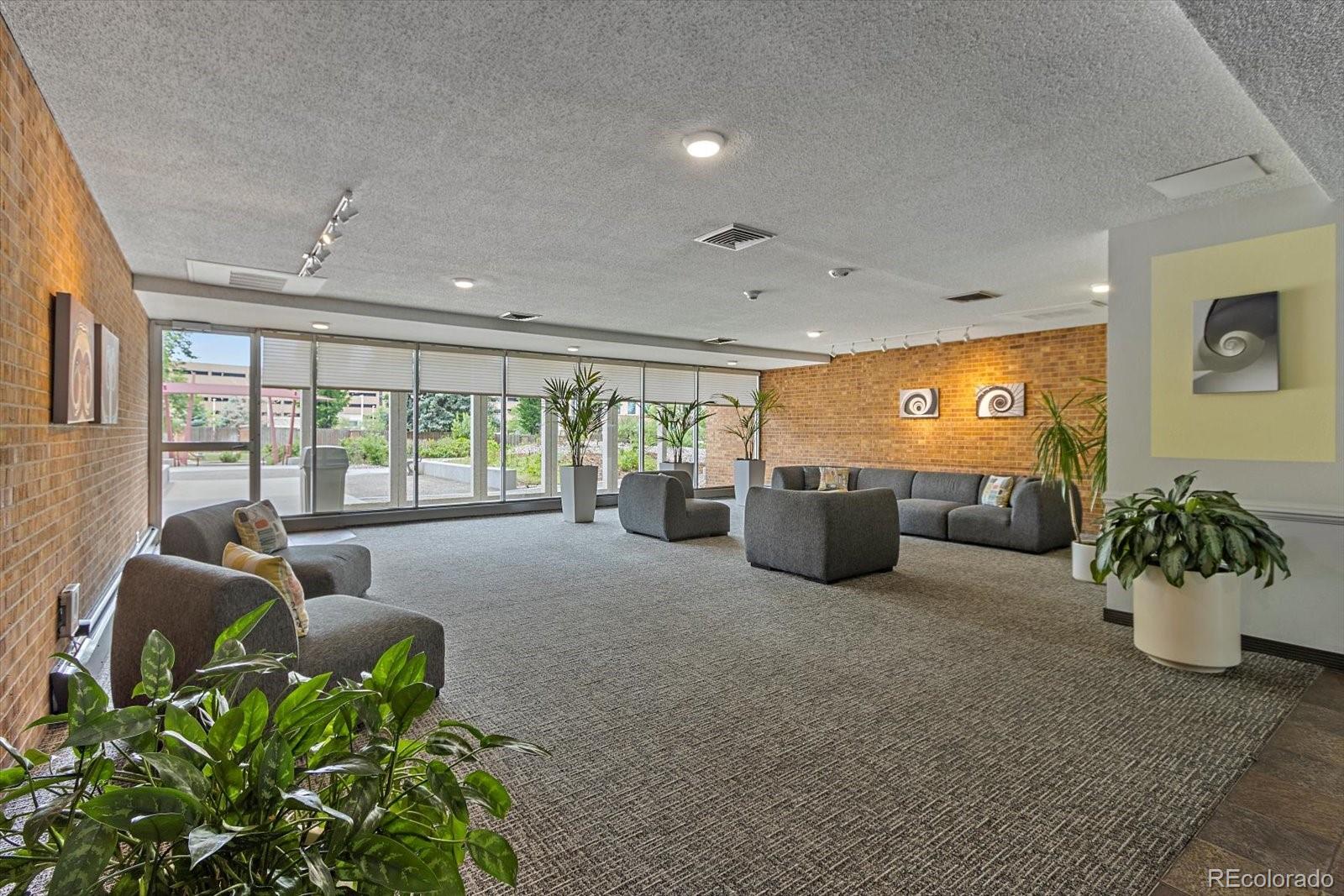 955 Eudora Street Unit: 1005E