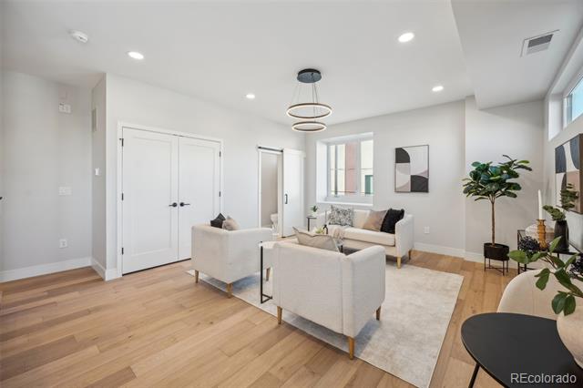 2326 Eliot Street Unit: 7