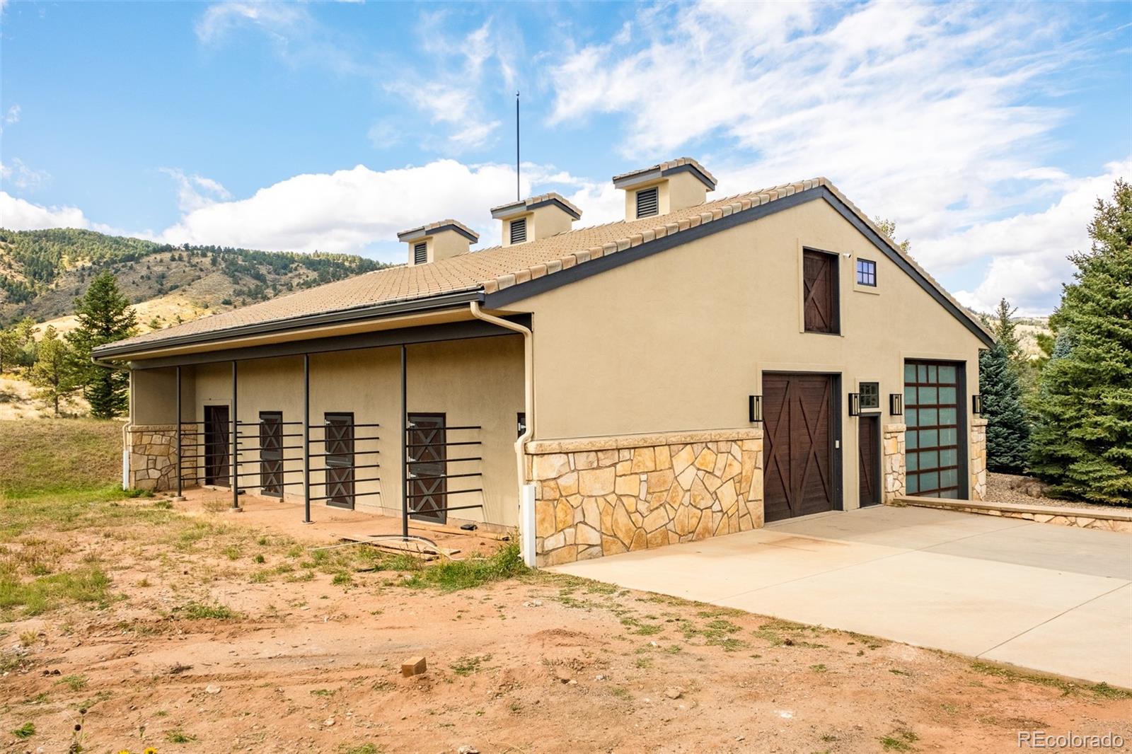 6729 Bear Point Trail