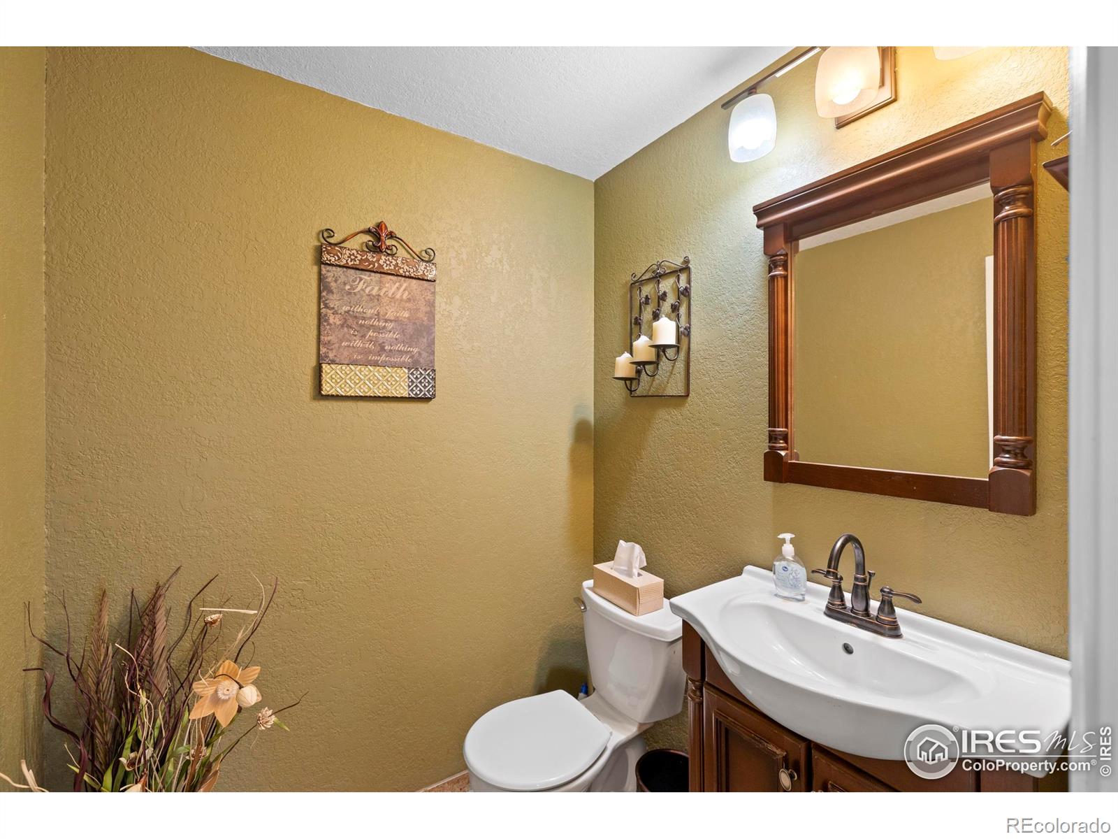 2232 S Yampa Court