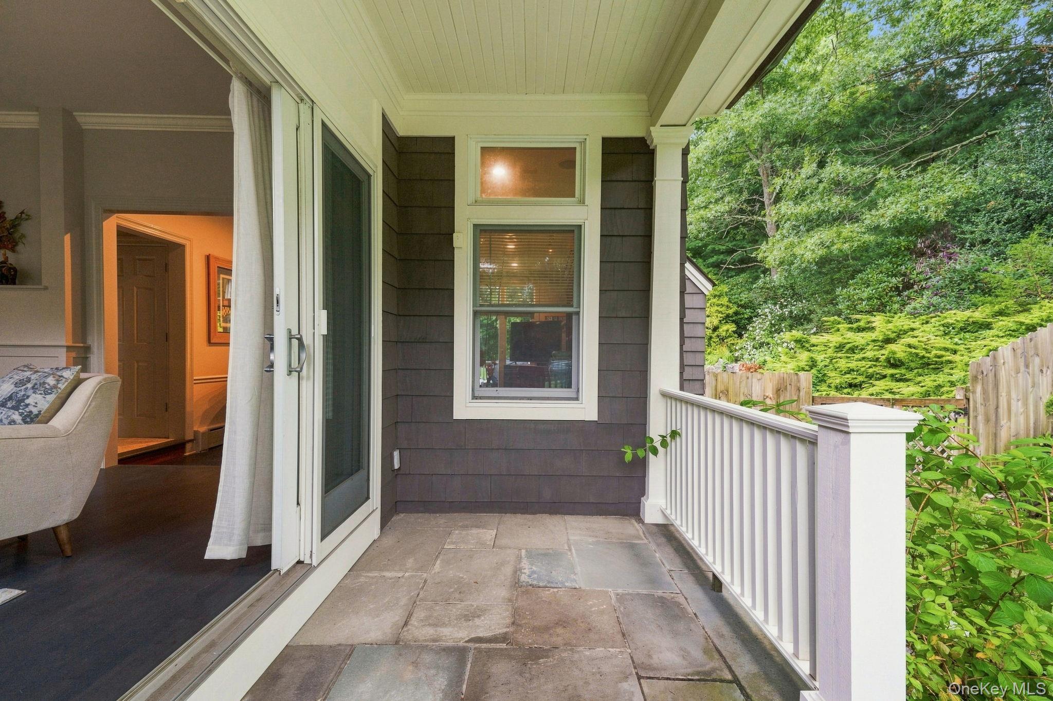 7 Lauro Ridge Court