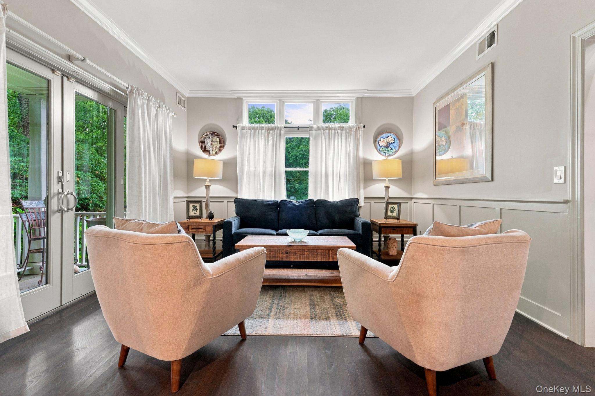 7 Lauro Ridge Court