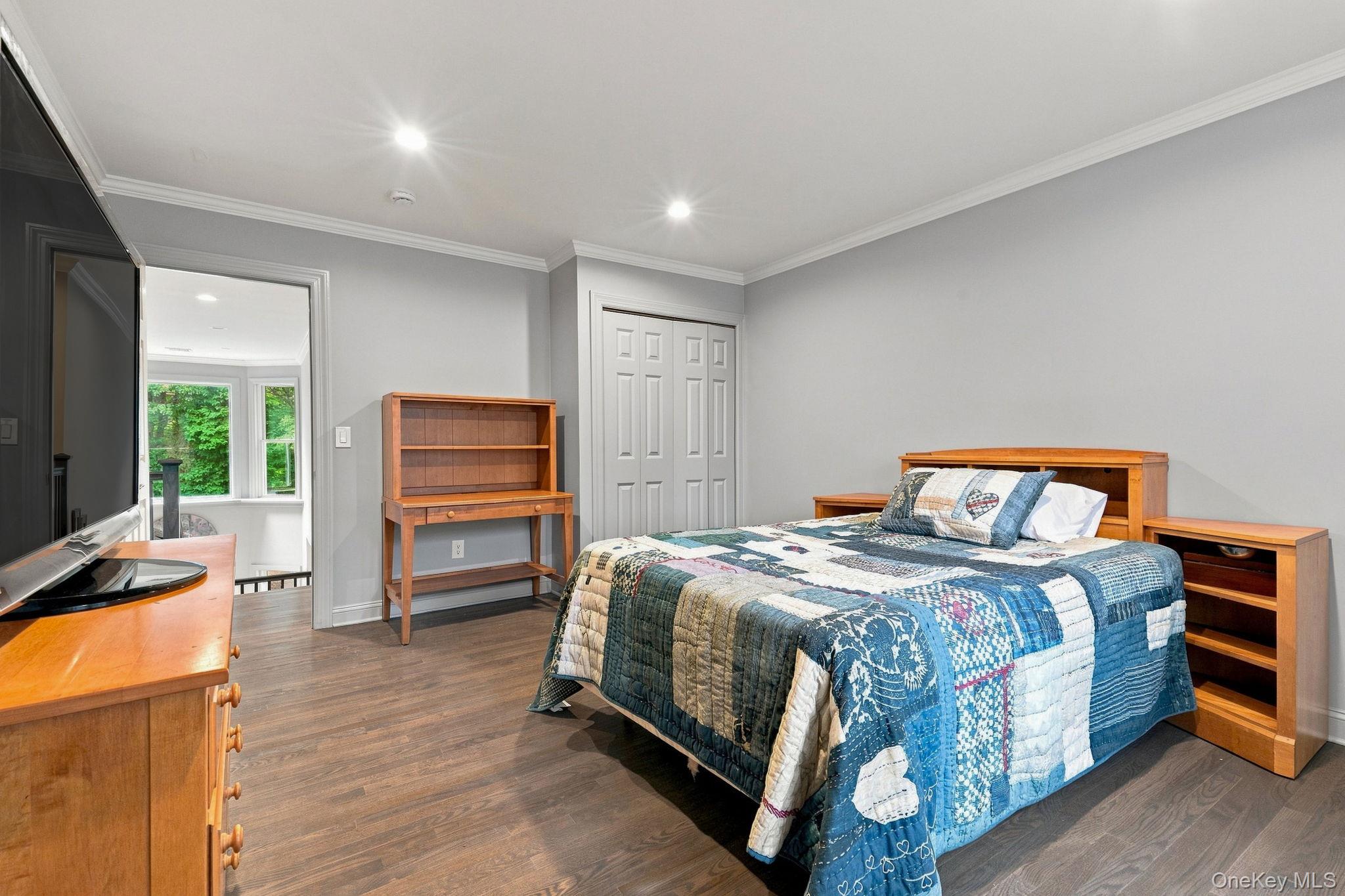 7 Lauro Ridge Court