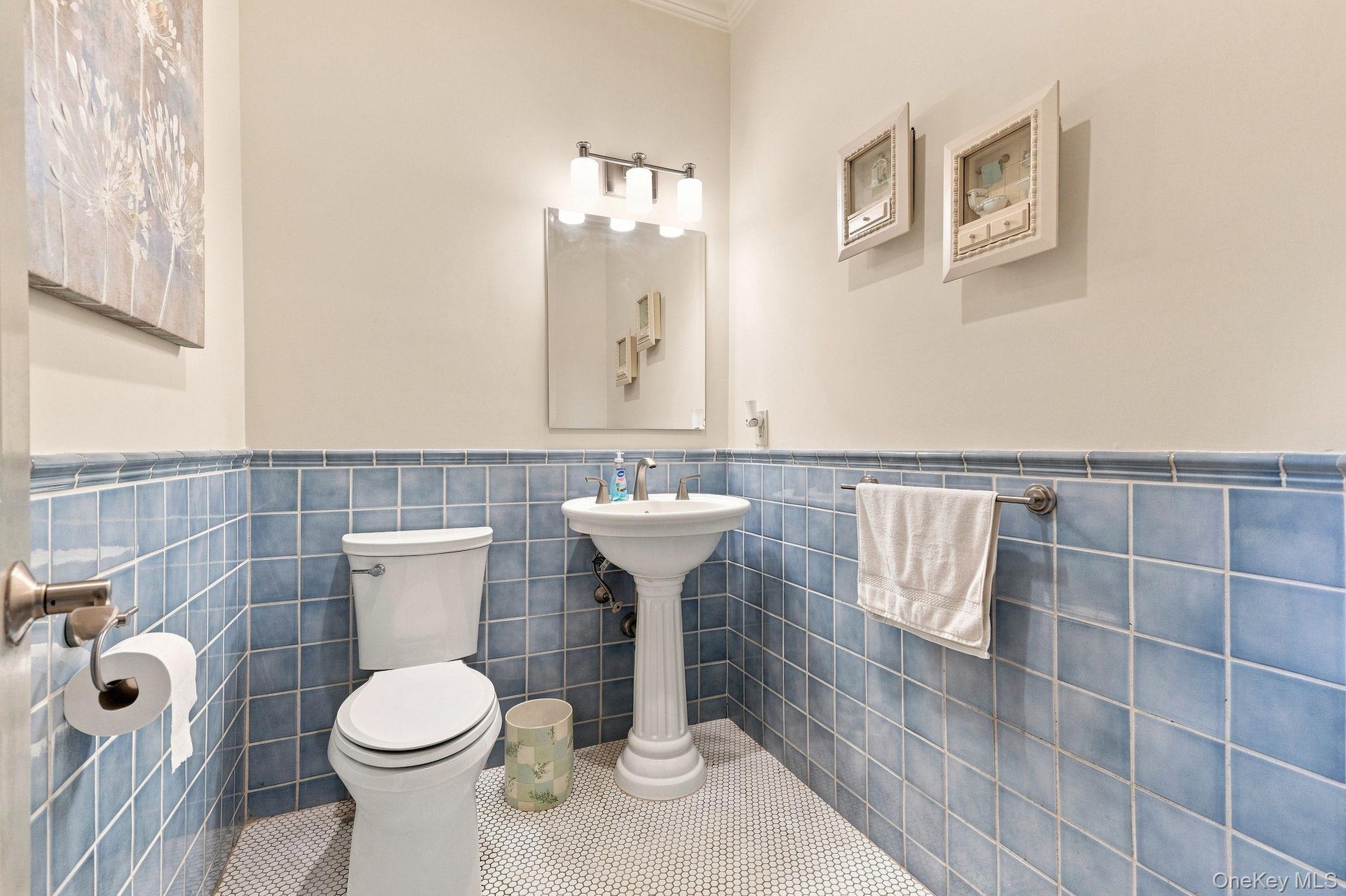 7 Lauro Ridge Court