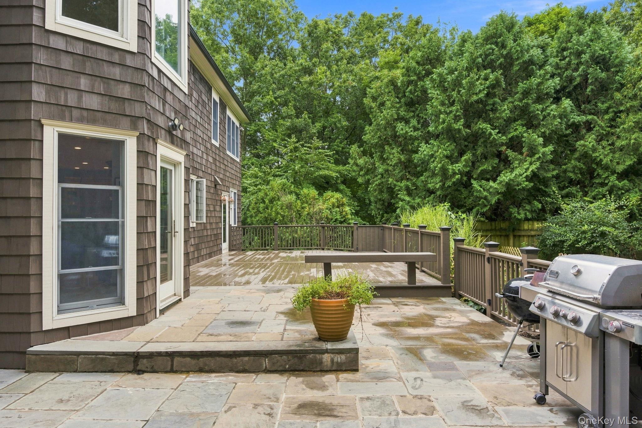 7 Lauro Ridge Court