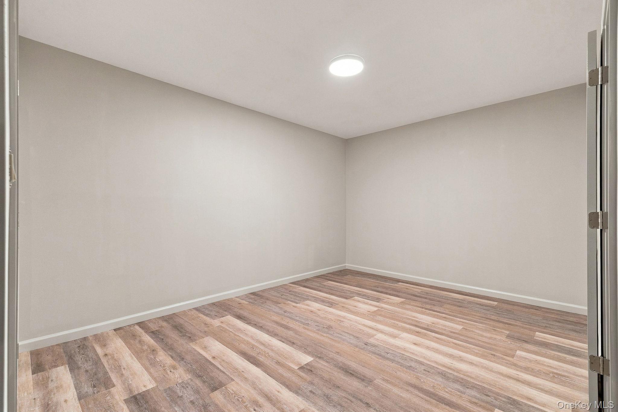 7 Lauro Ridge Court