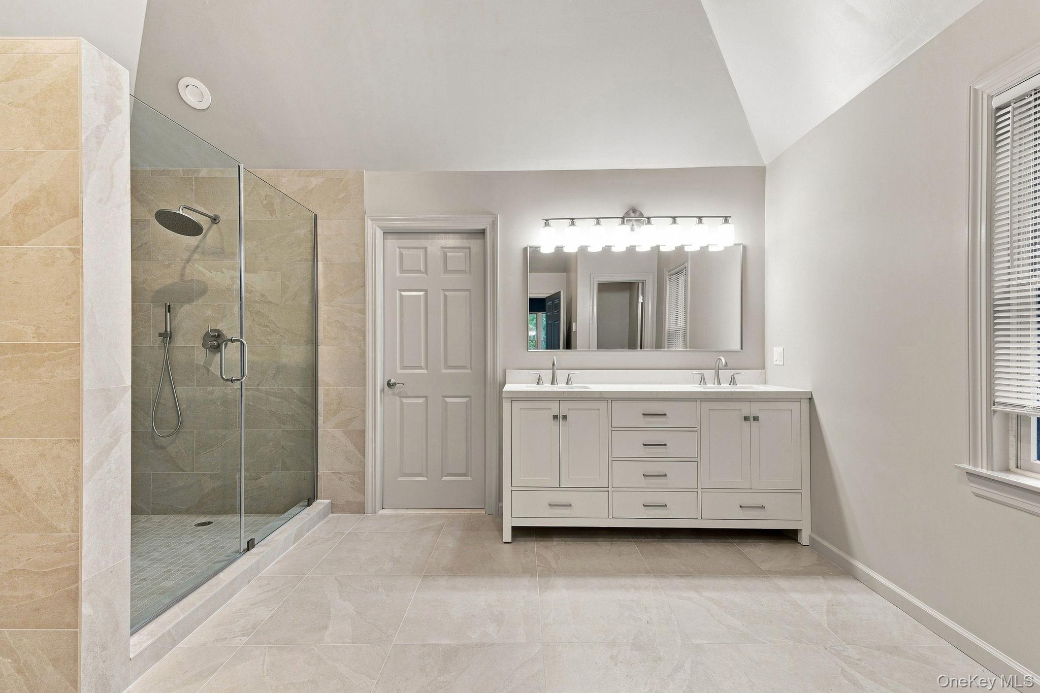 7 Lauro Ridge Court
