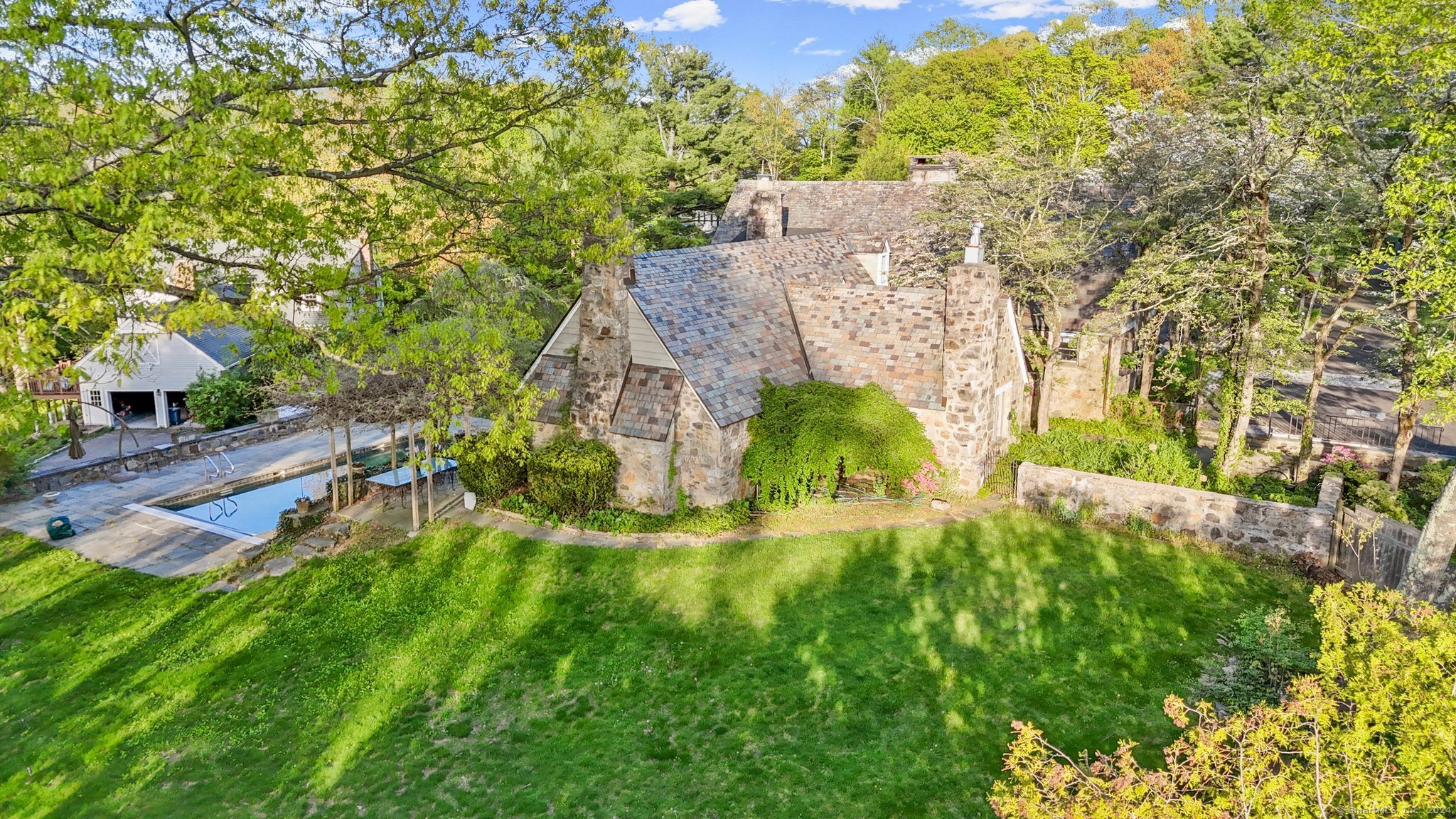 37 Mayapple Road
