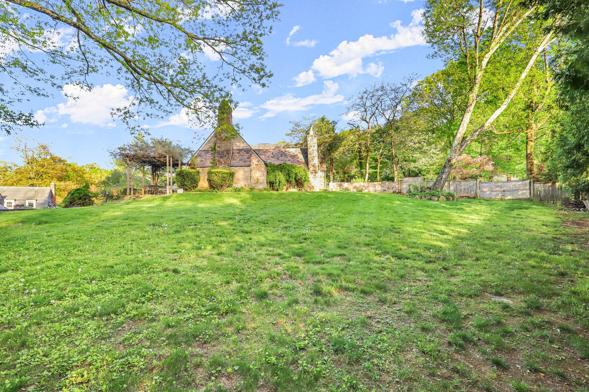 37 Mayapple Road