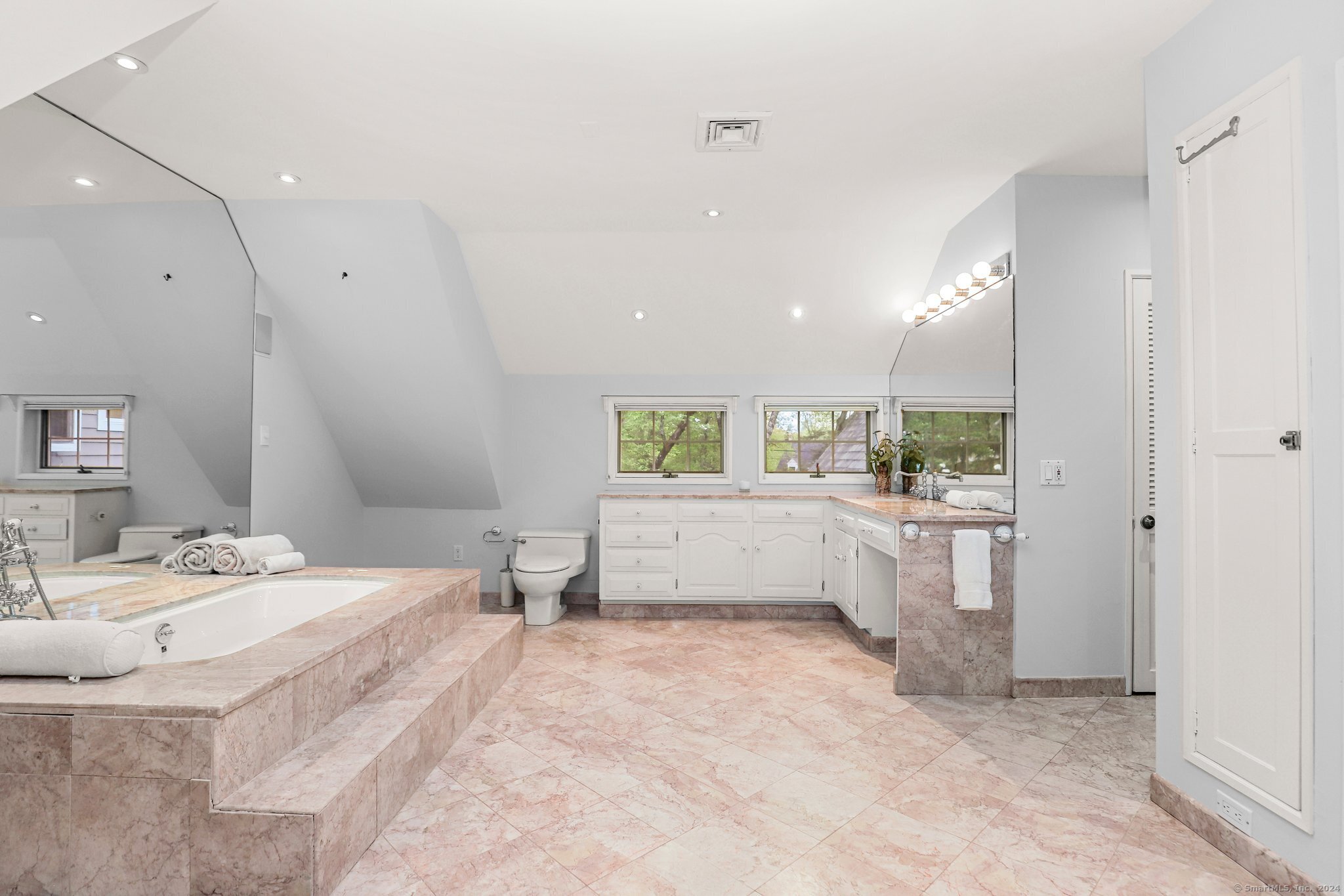 37 Mayapple Road