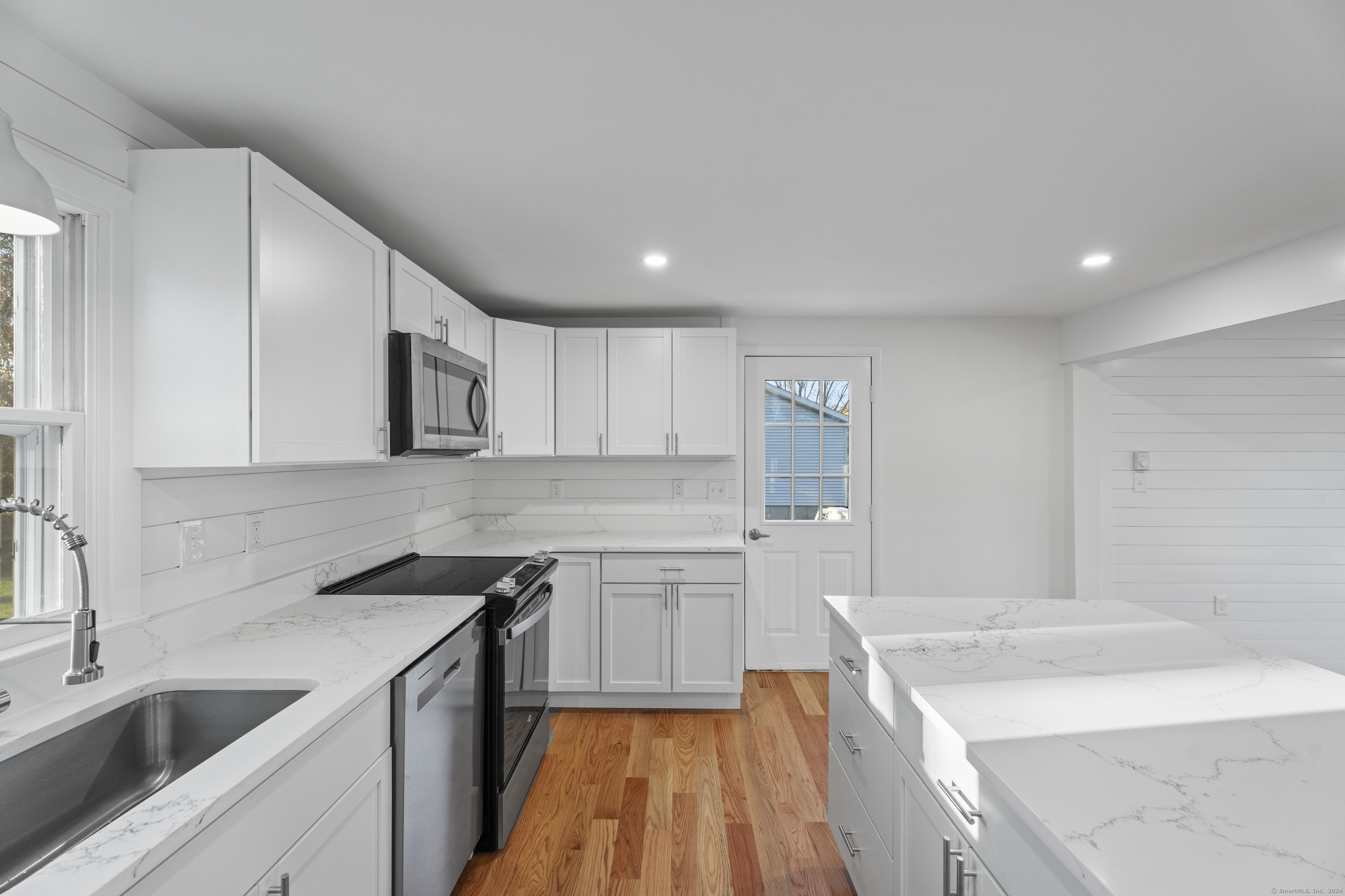 71 Kent Street