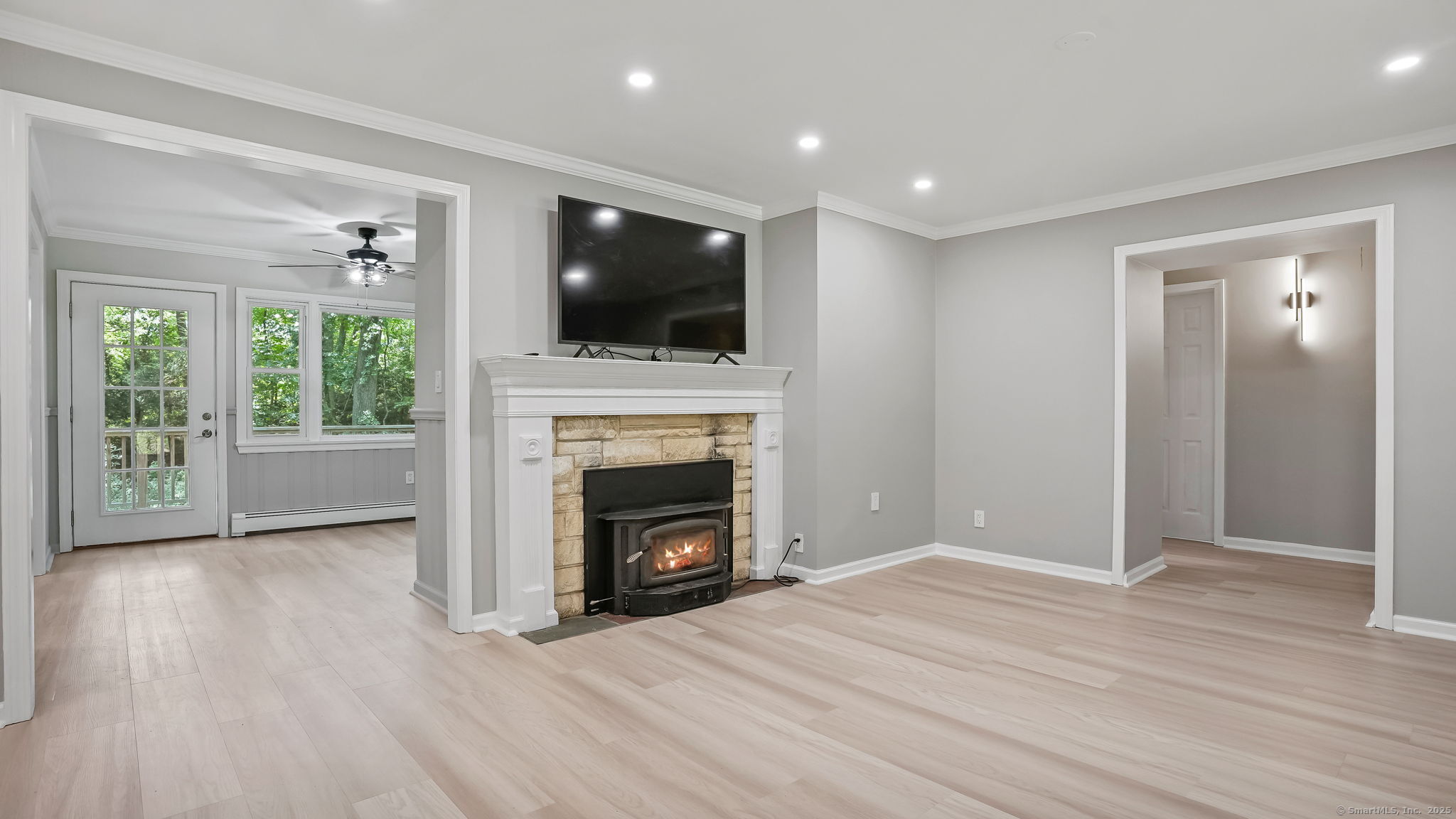 240 Great Plain Road