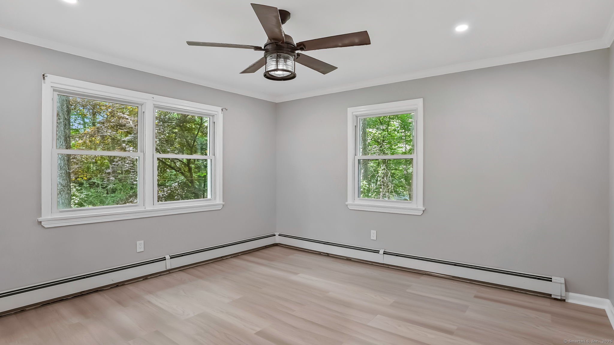 240 Great Plain Road