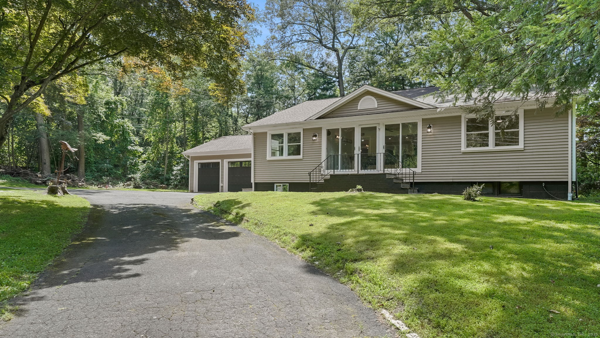 240 Great Plain Road