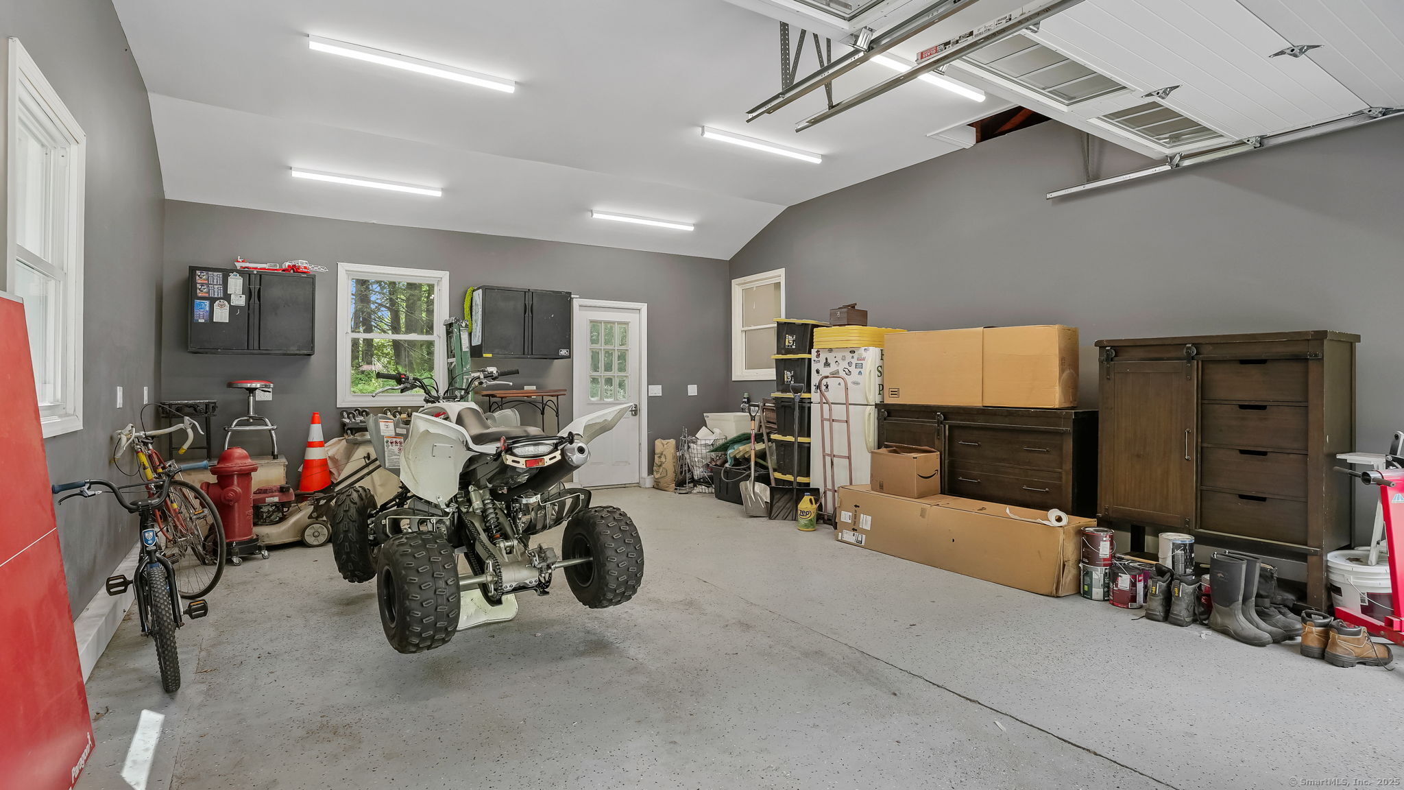 240 Great Plain Road