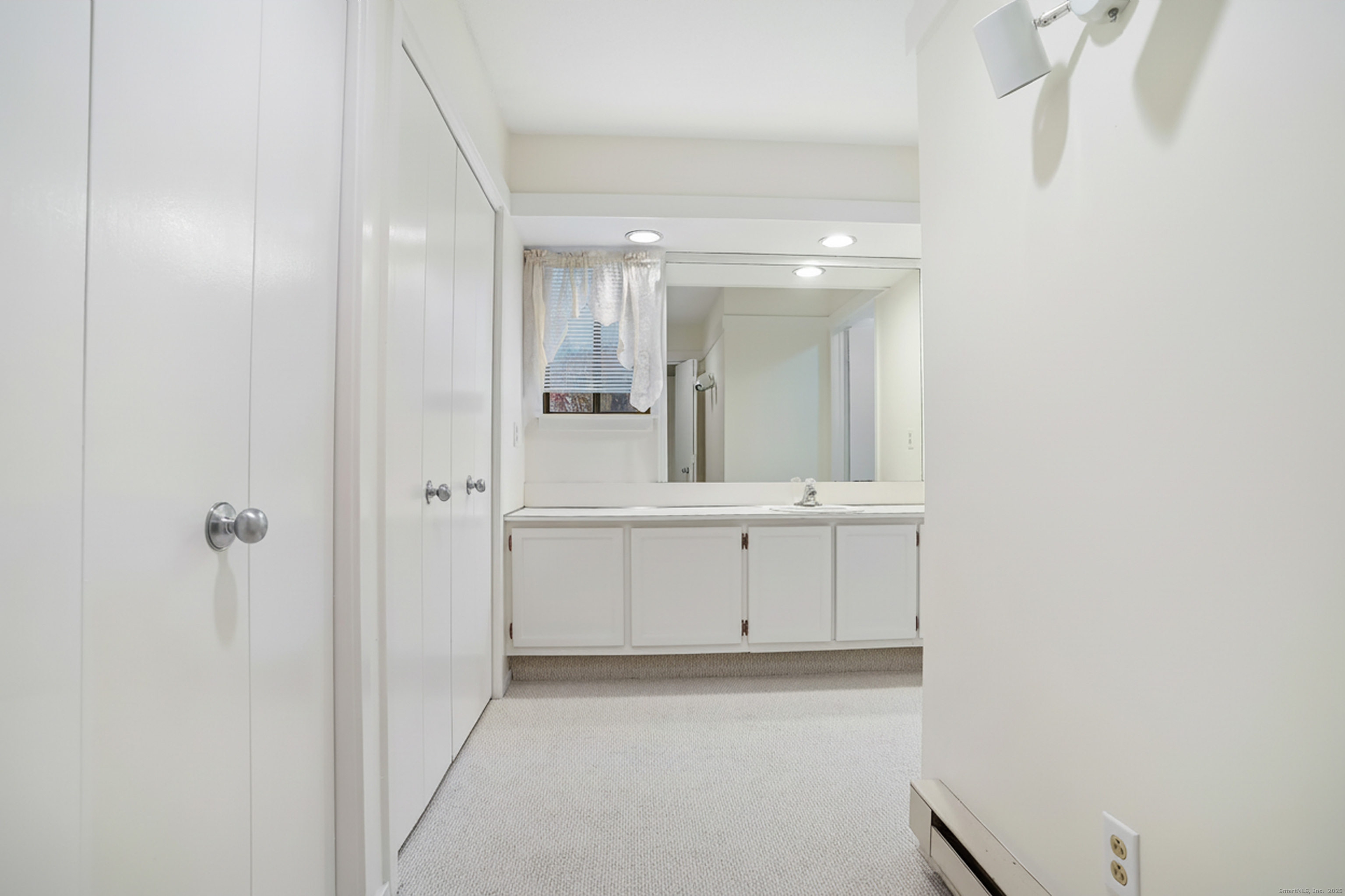 511 Heritage Village B