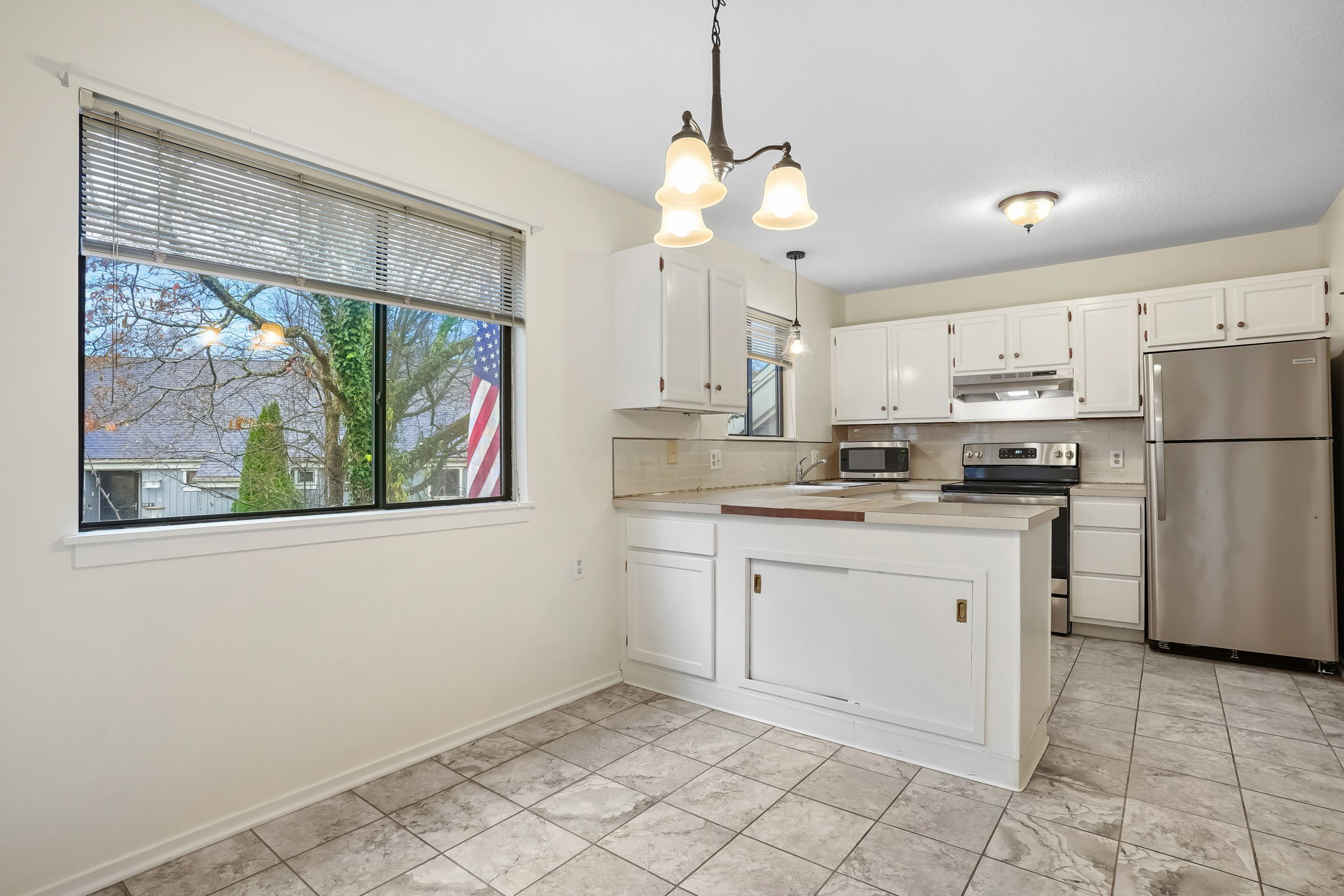 511 Heritage Village B