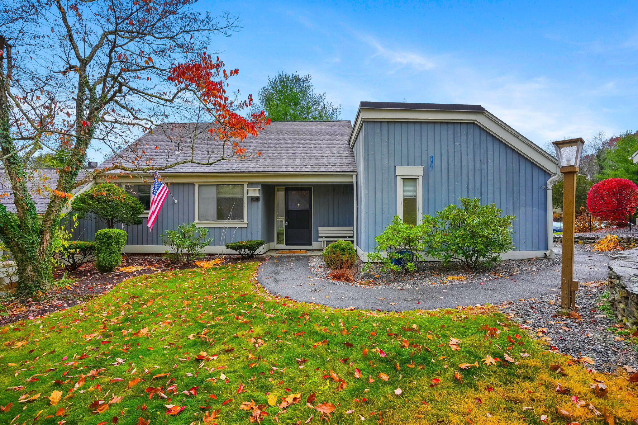 511 Heritage Village B