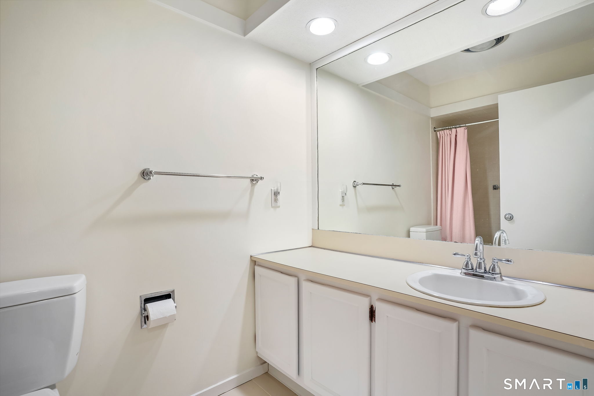 511 Heritage Village B