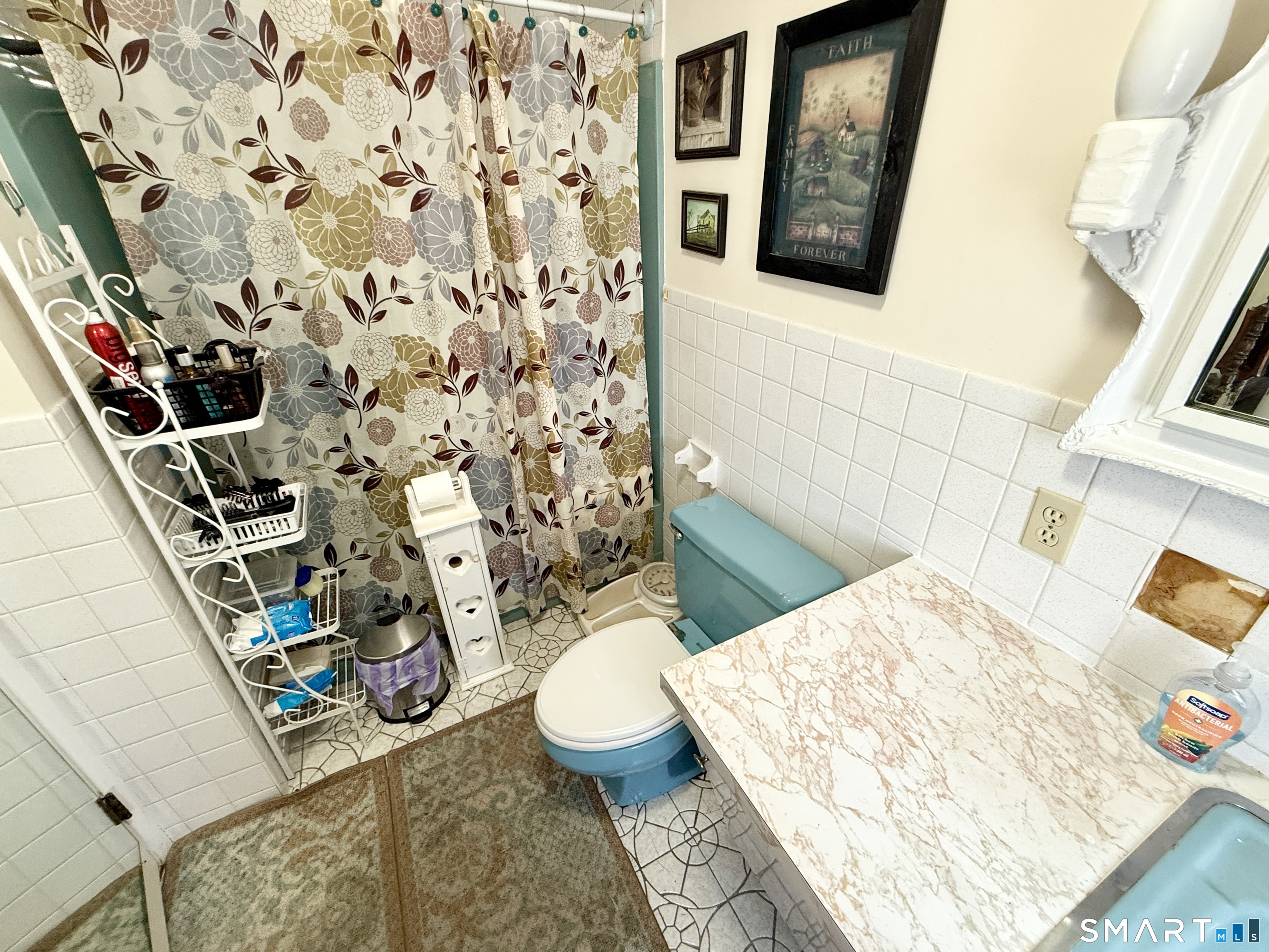 306 Chestnut Hill Road