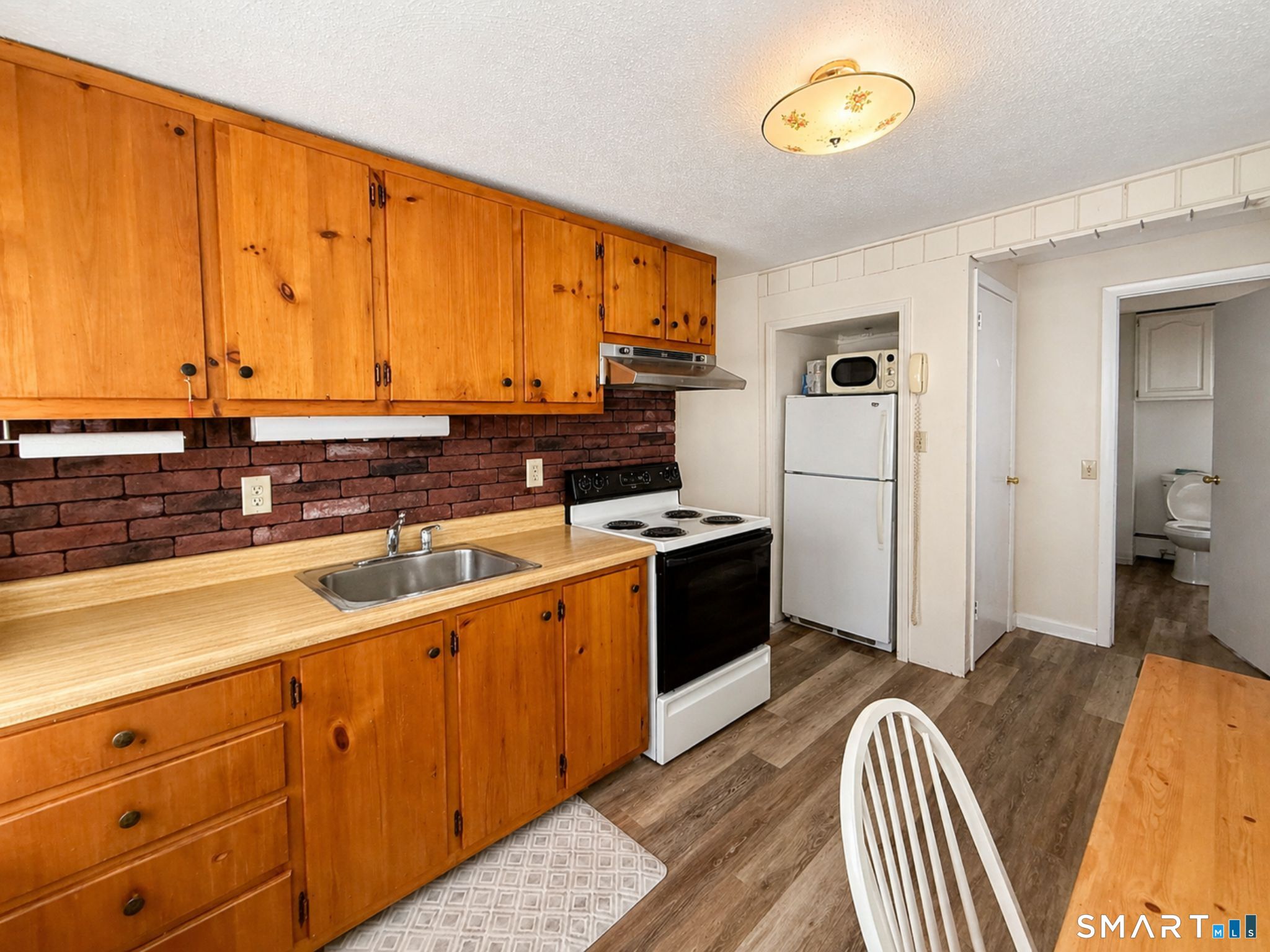 306 Chestnut Hill Road