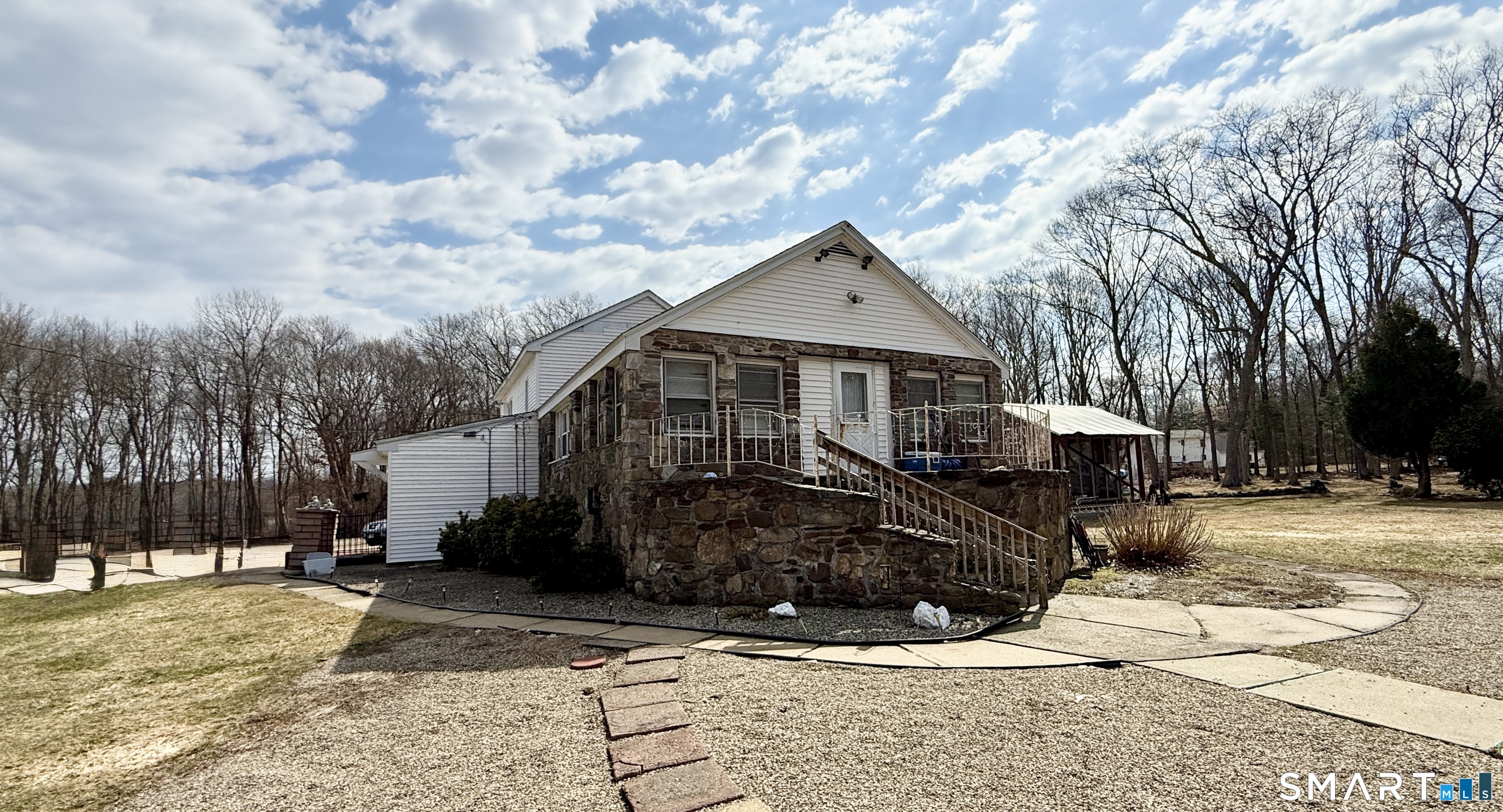 306 Chestnut Hill Road