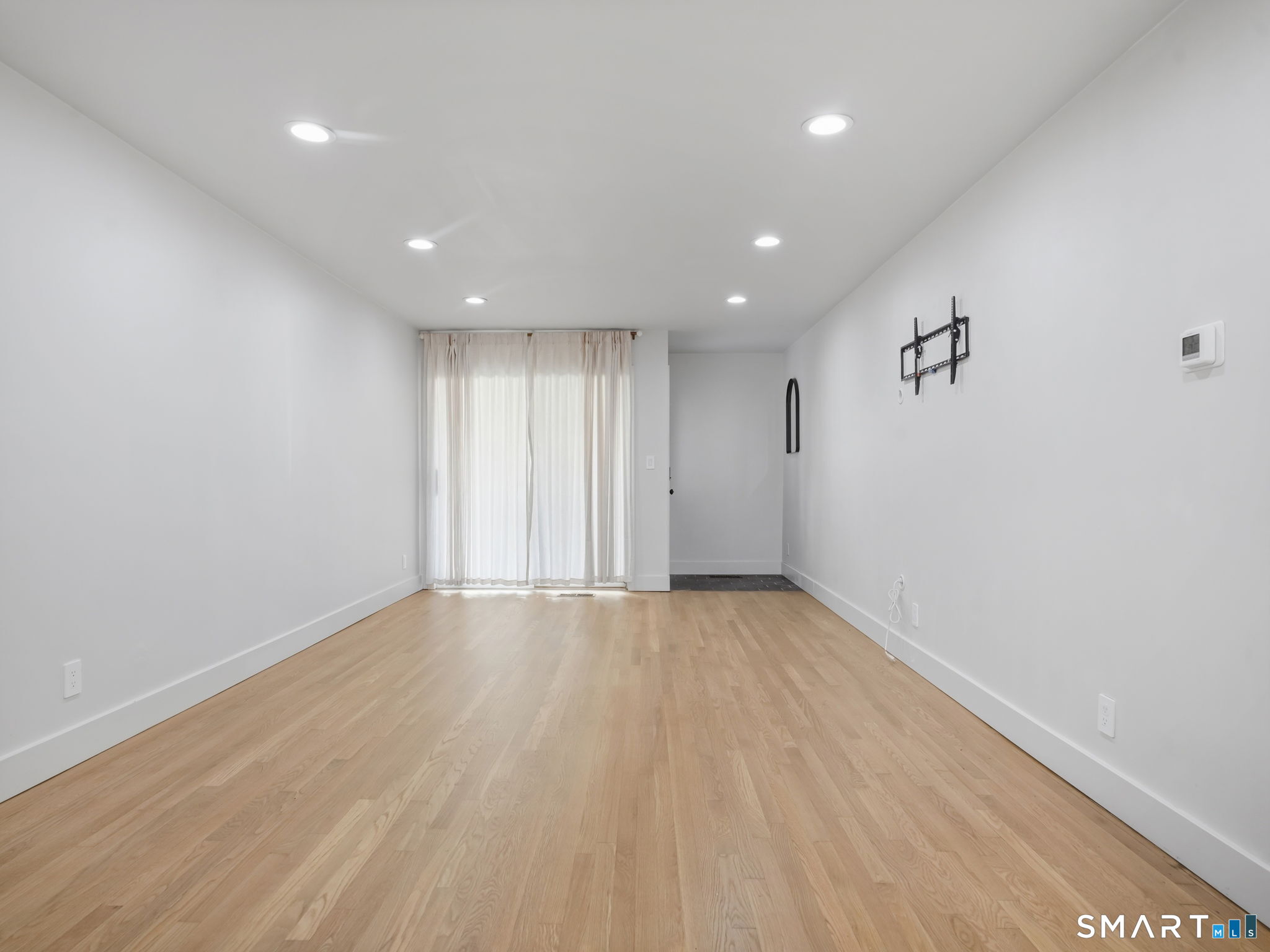 170 Forest Street Unit: 9