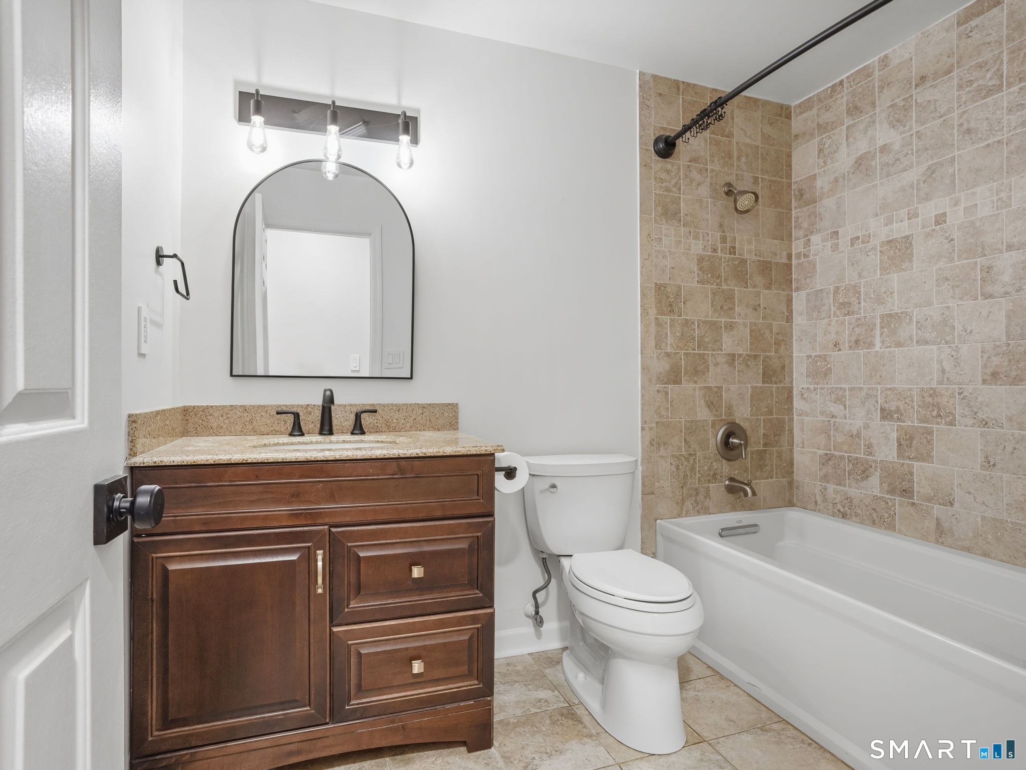 170 Forest Street Unit: 9