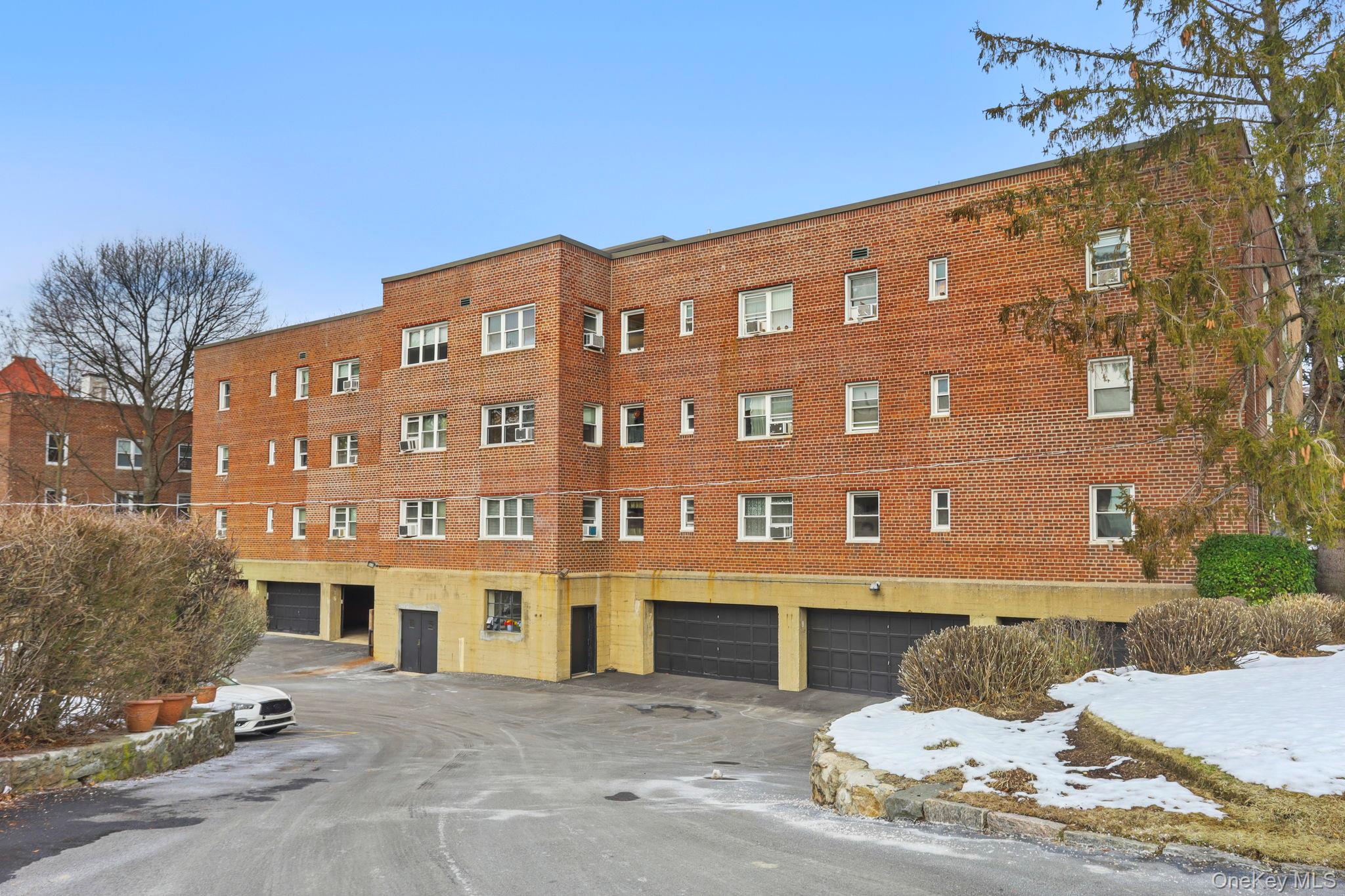 450 Pelham Road Unit: 1C