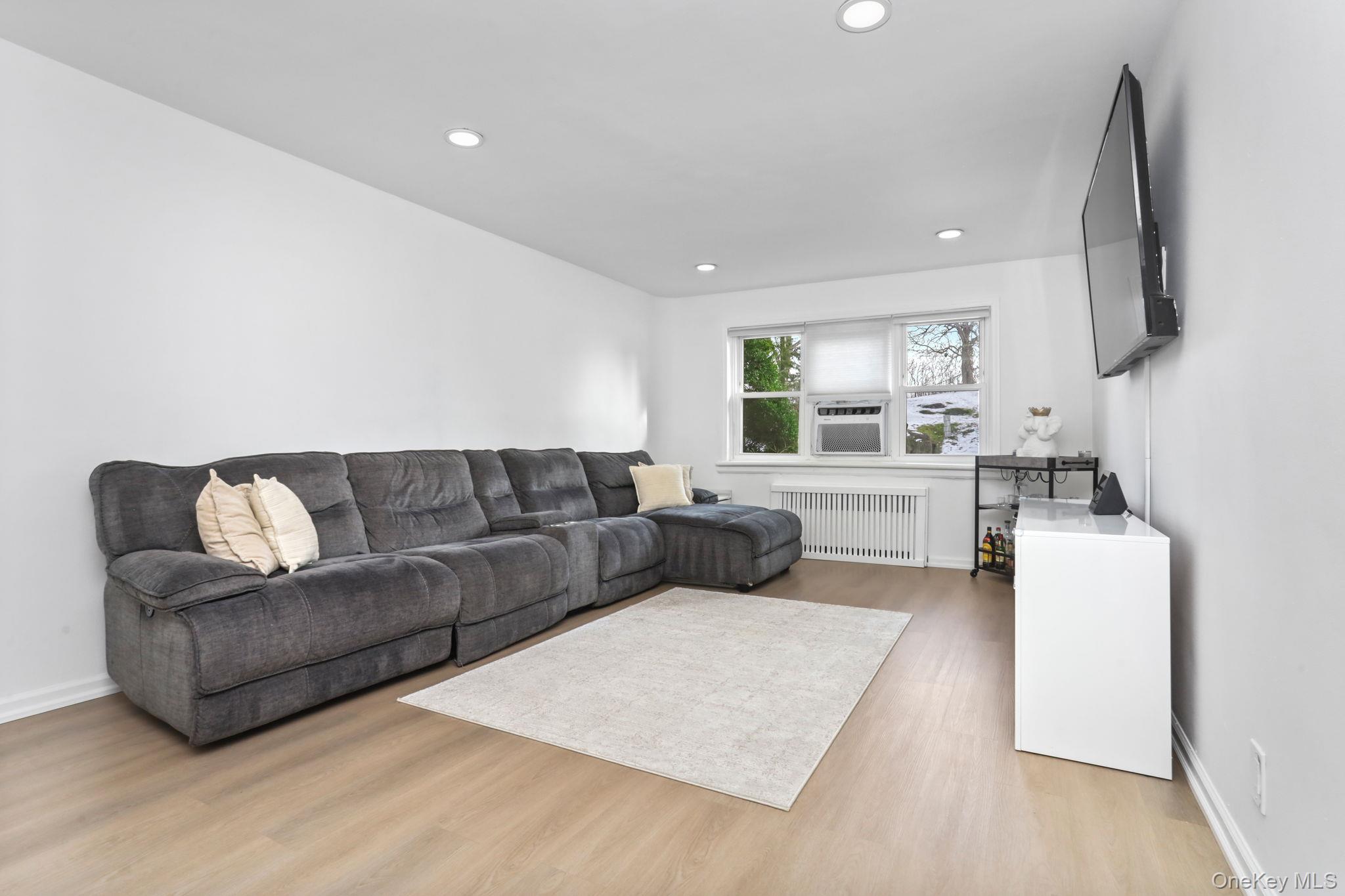 450 Pelham Road Unit: 1C