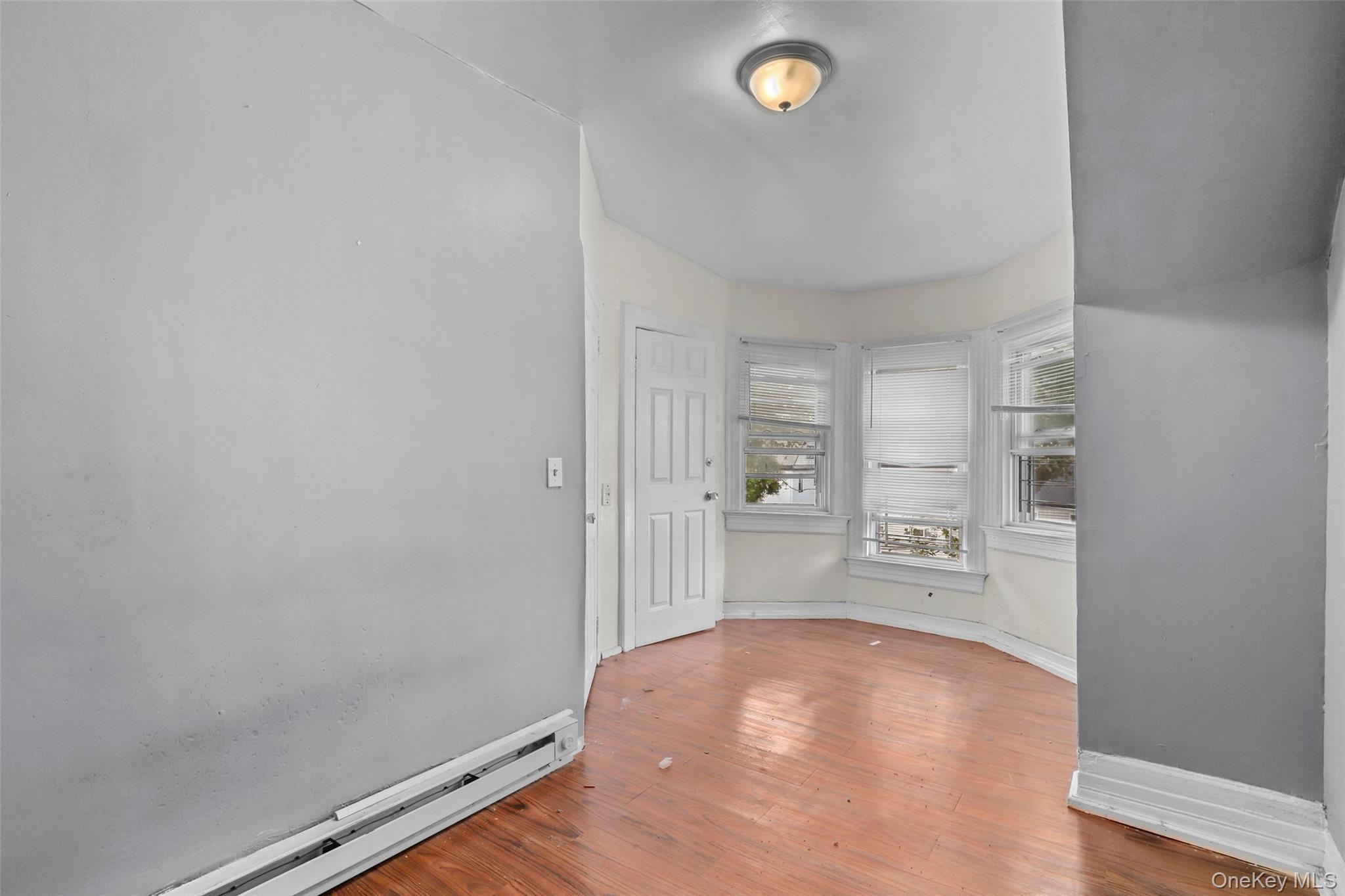 112 S 7th Avenue