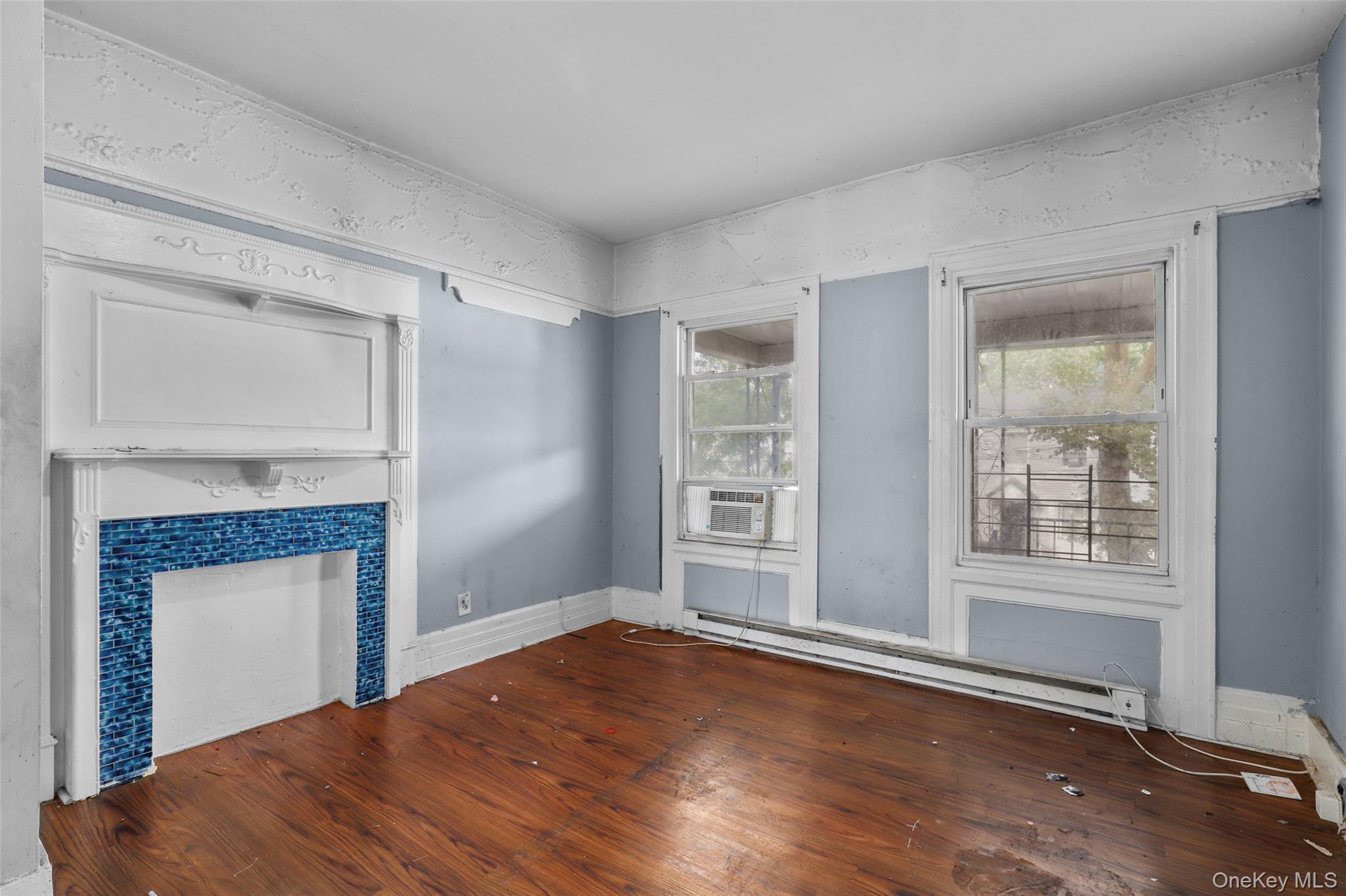 112 S 7th Avenue