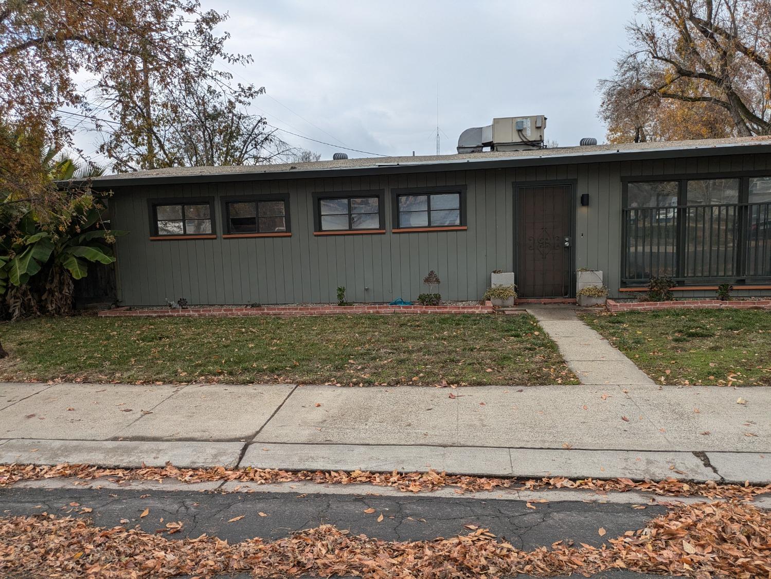 1502 Ashwood Drive