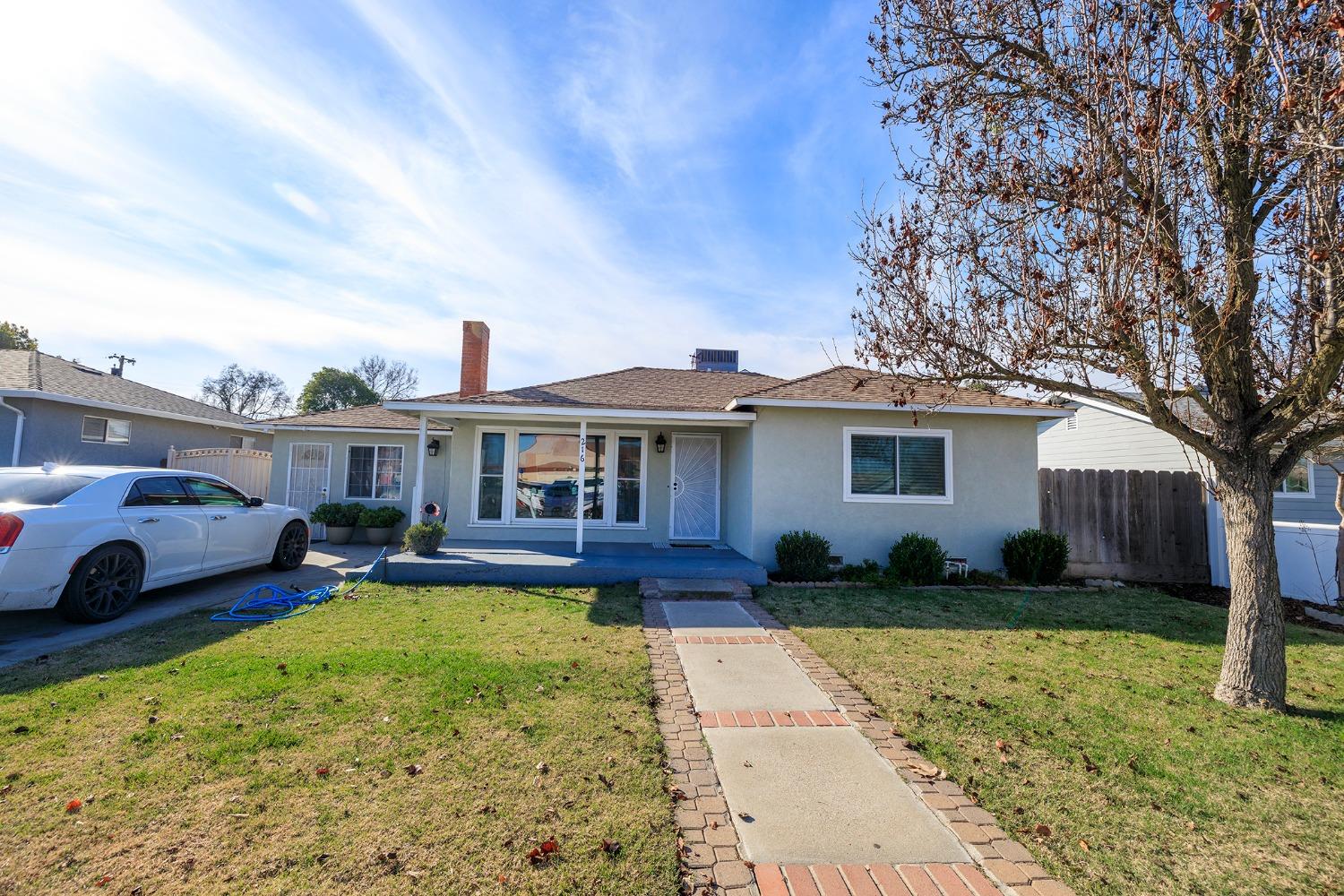 216 Johnson Avenue