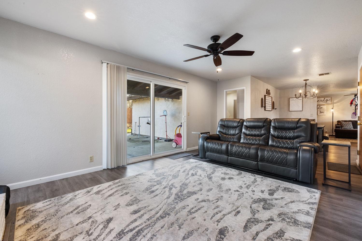 14814 Seminole Way