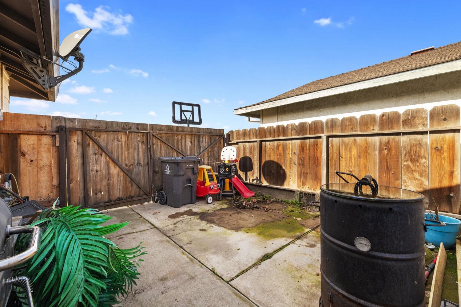14814 Seminole Way