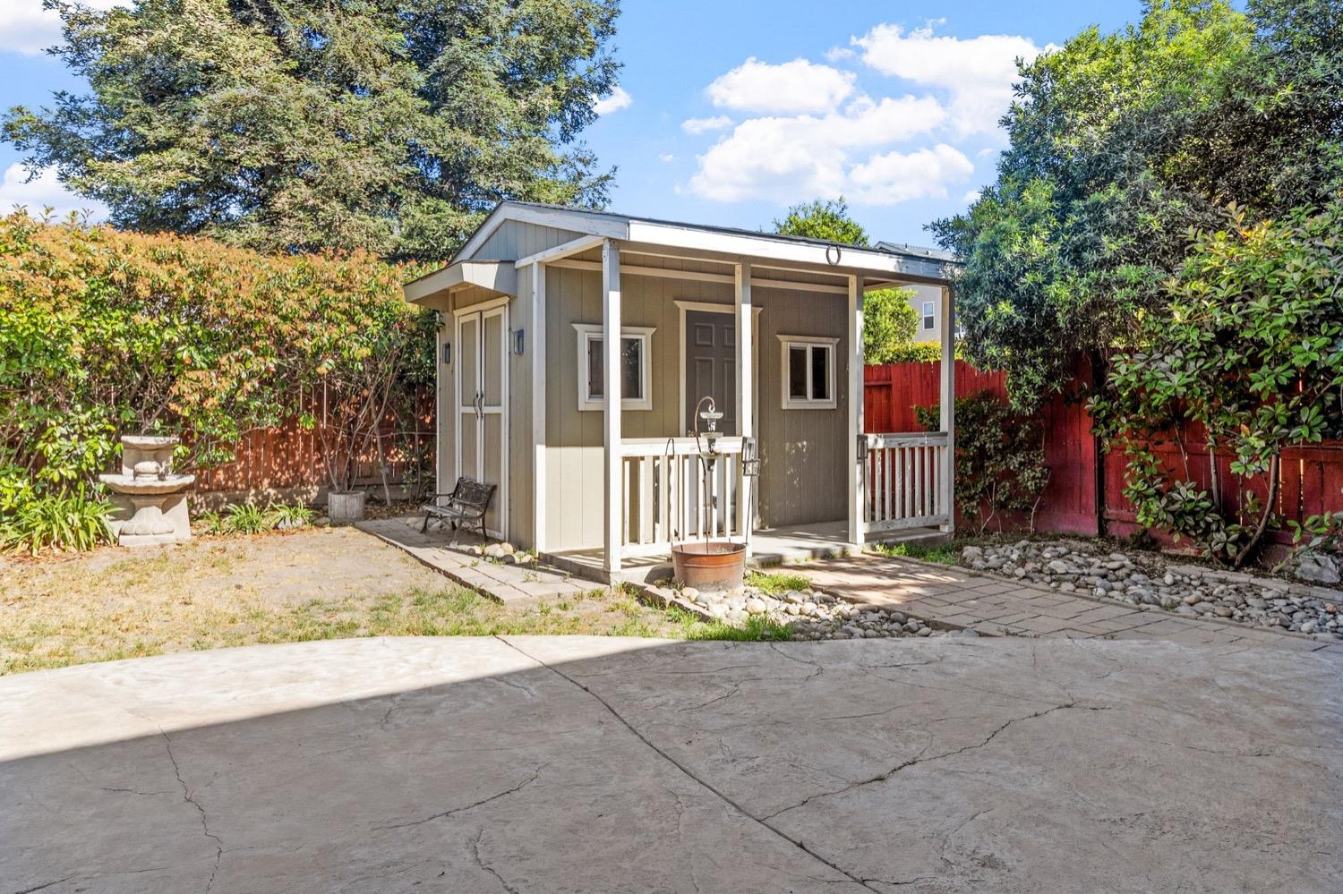 5406 Leandra Court