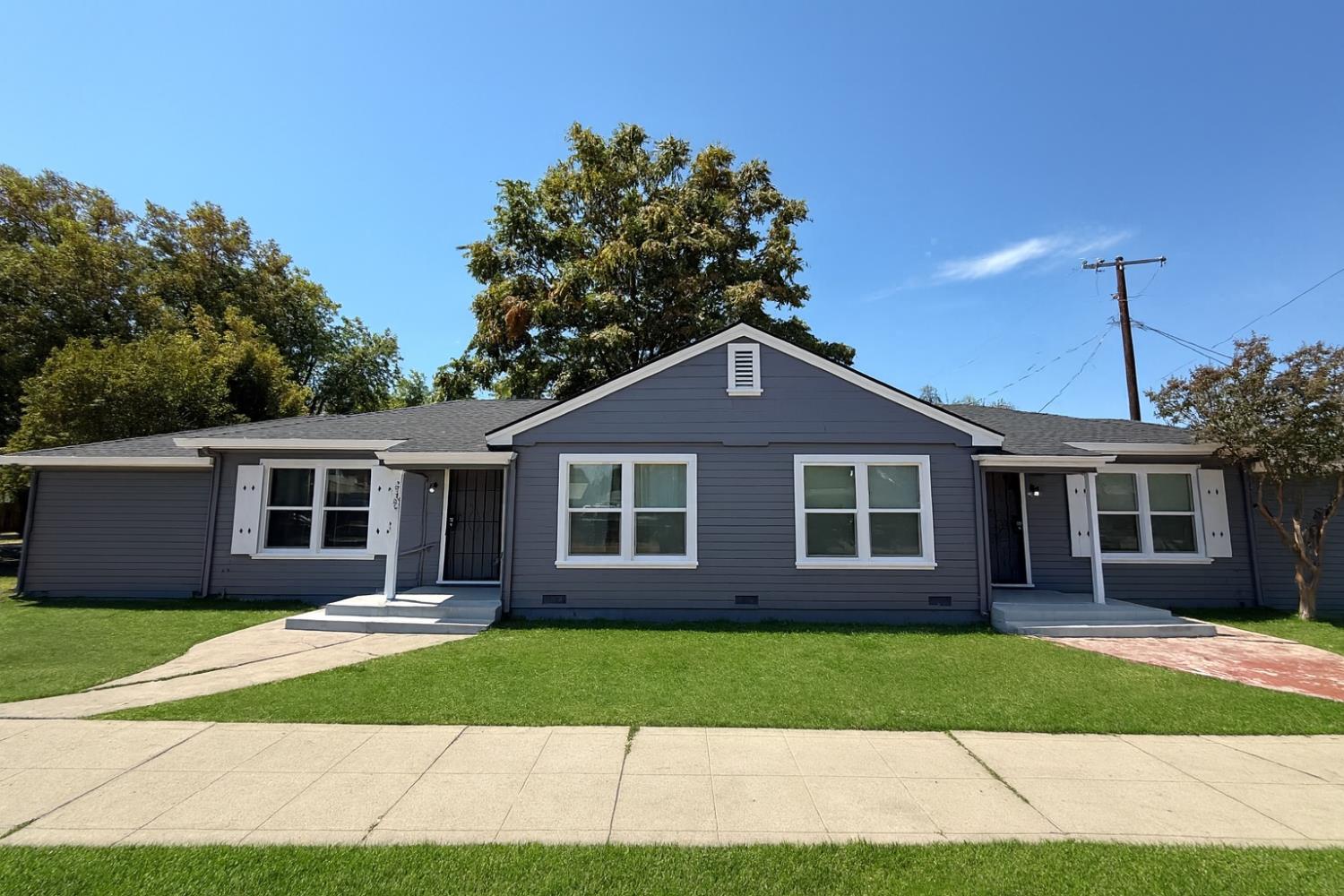 2207 N Sutter Street