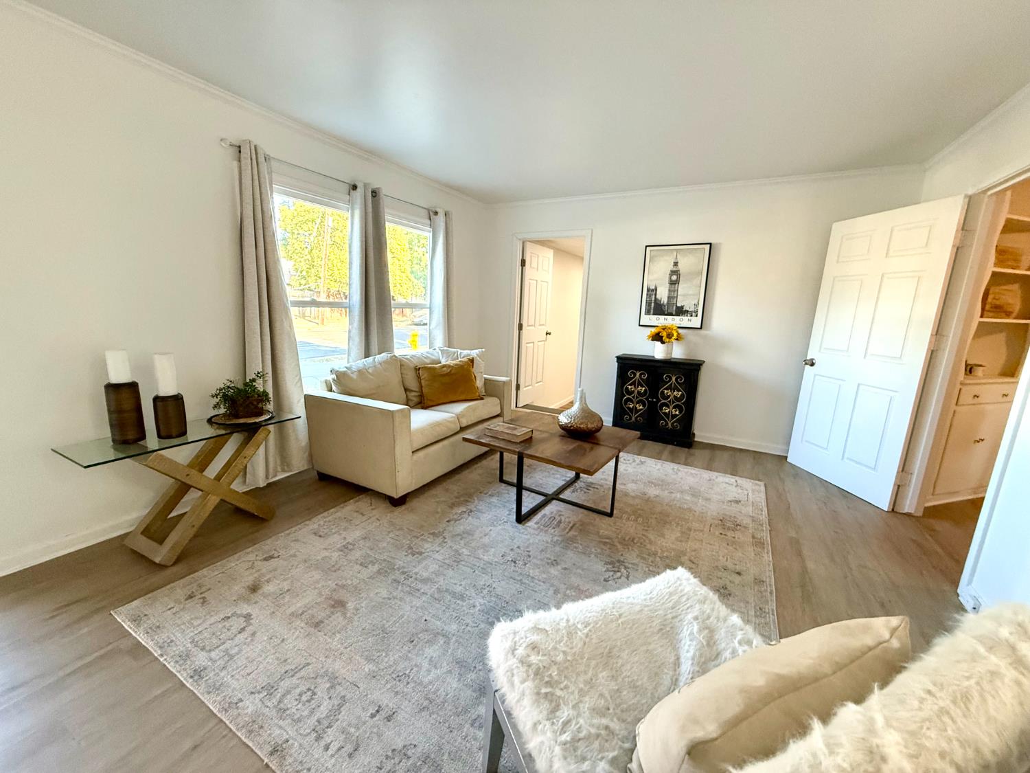 2207 N Sutter Street