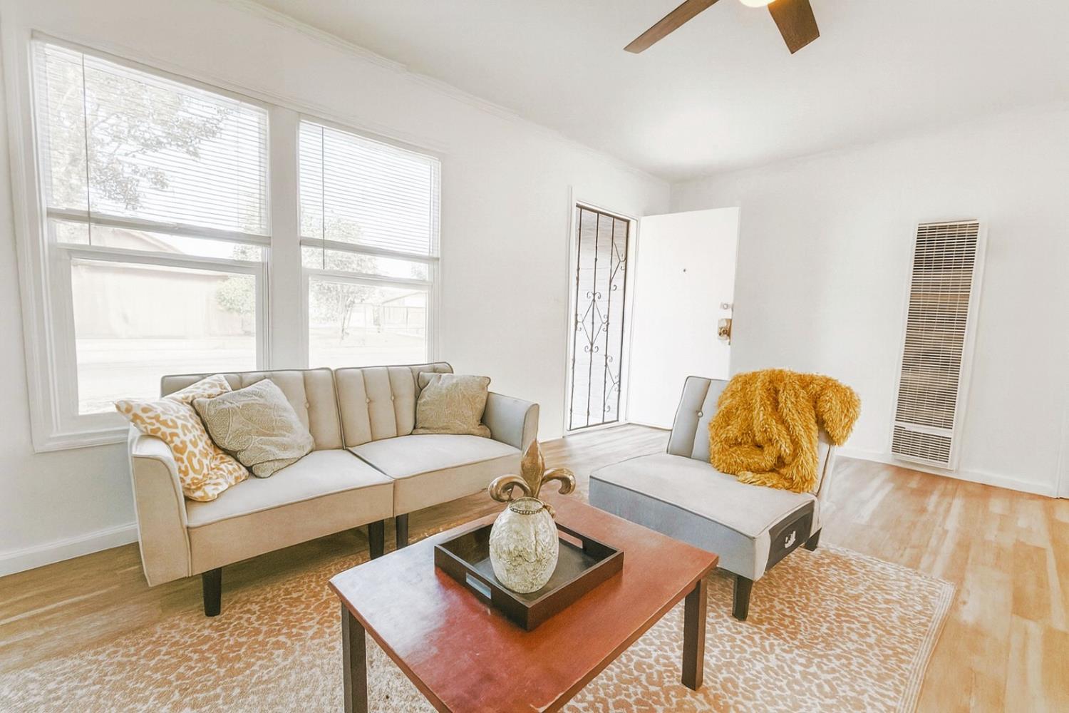 2207 N Sutter Street