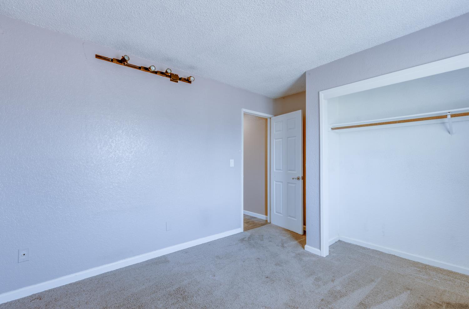 873 Nottingham Drive