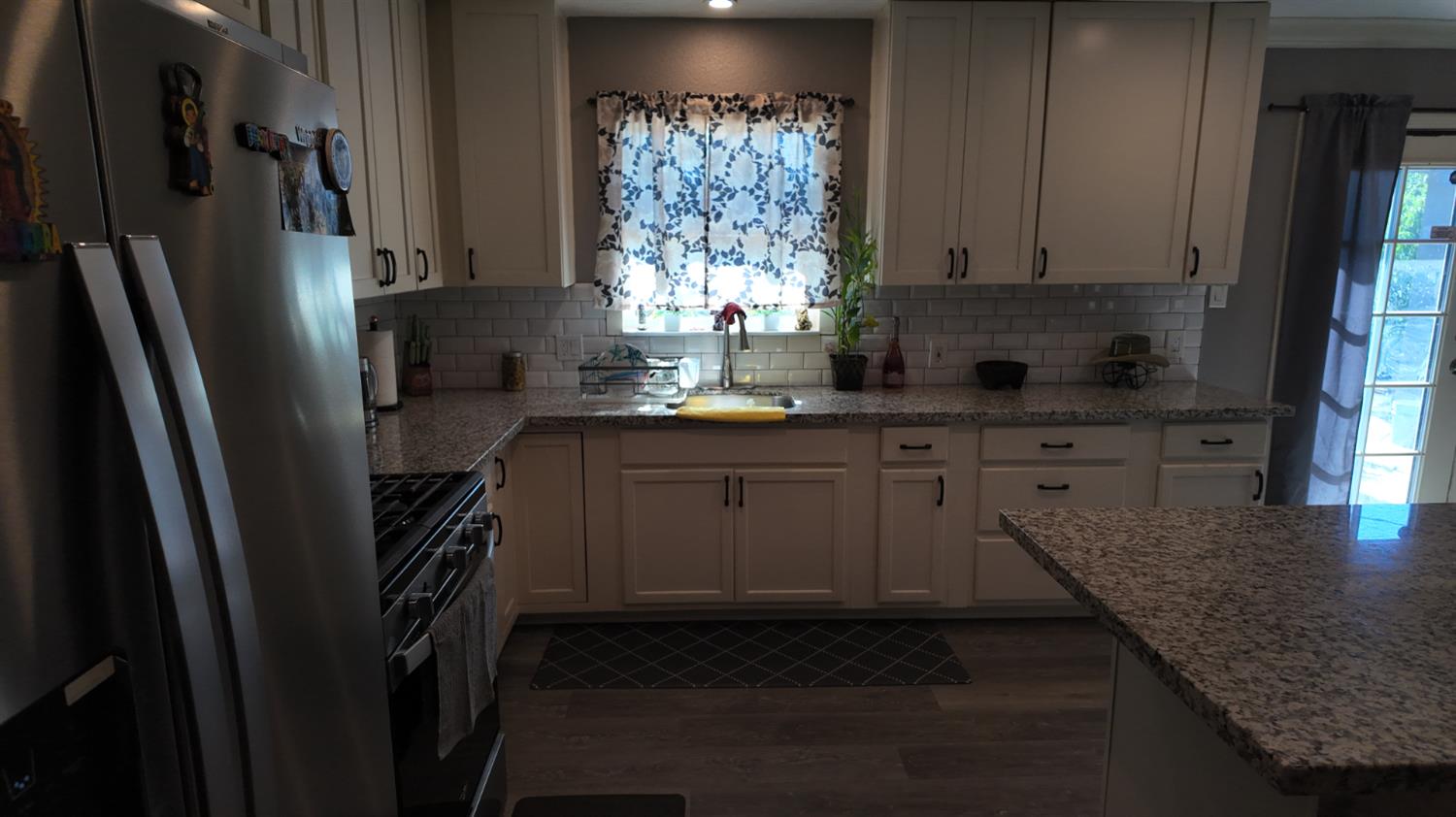 2472 E Sonora Street