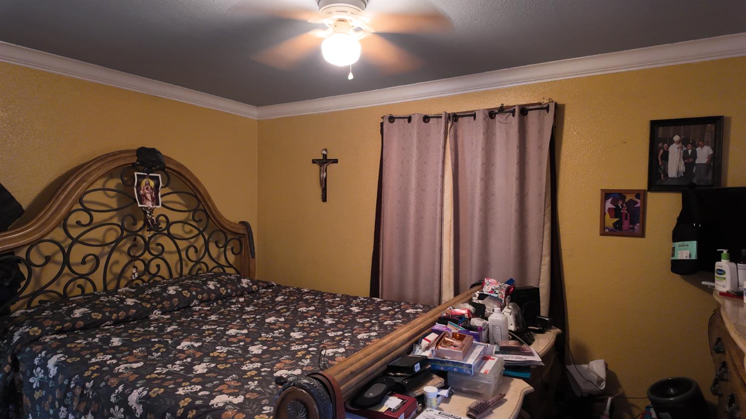 2472 E Sonora Street